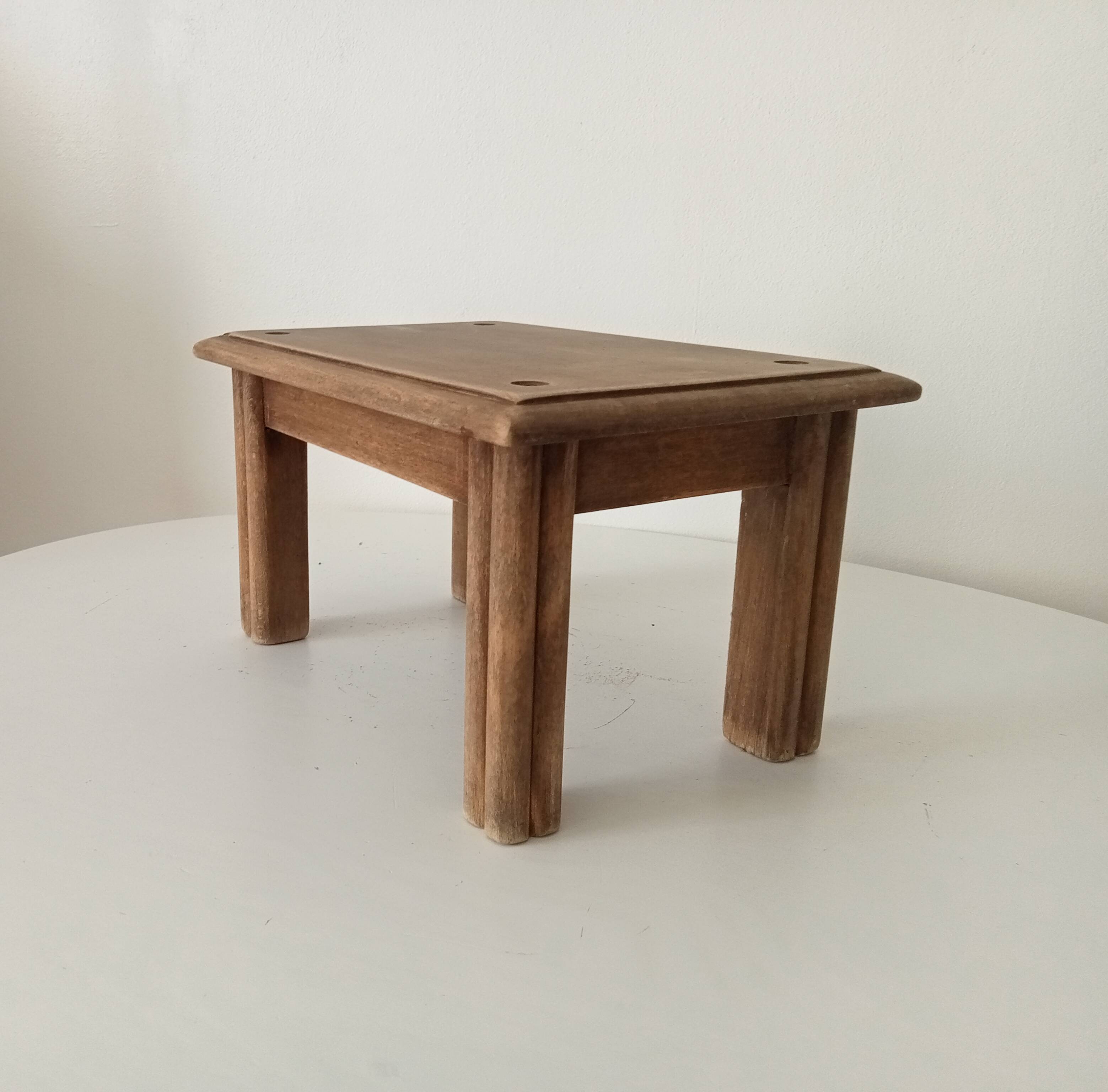 Small vintage oak plant stand stool