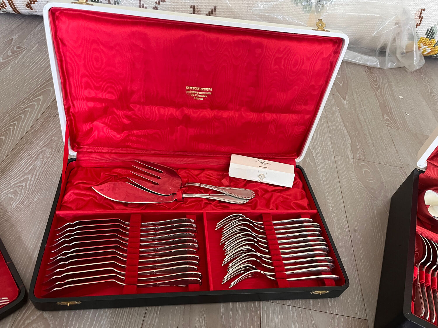 Housewife Besset Laroche Belinox with boxes