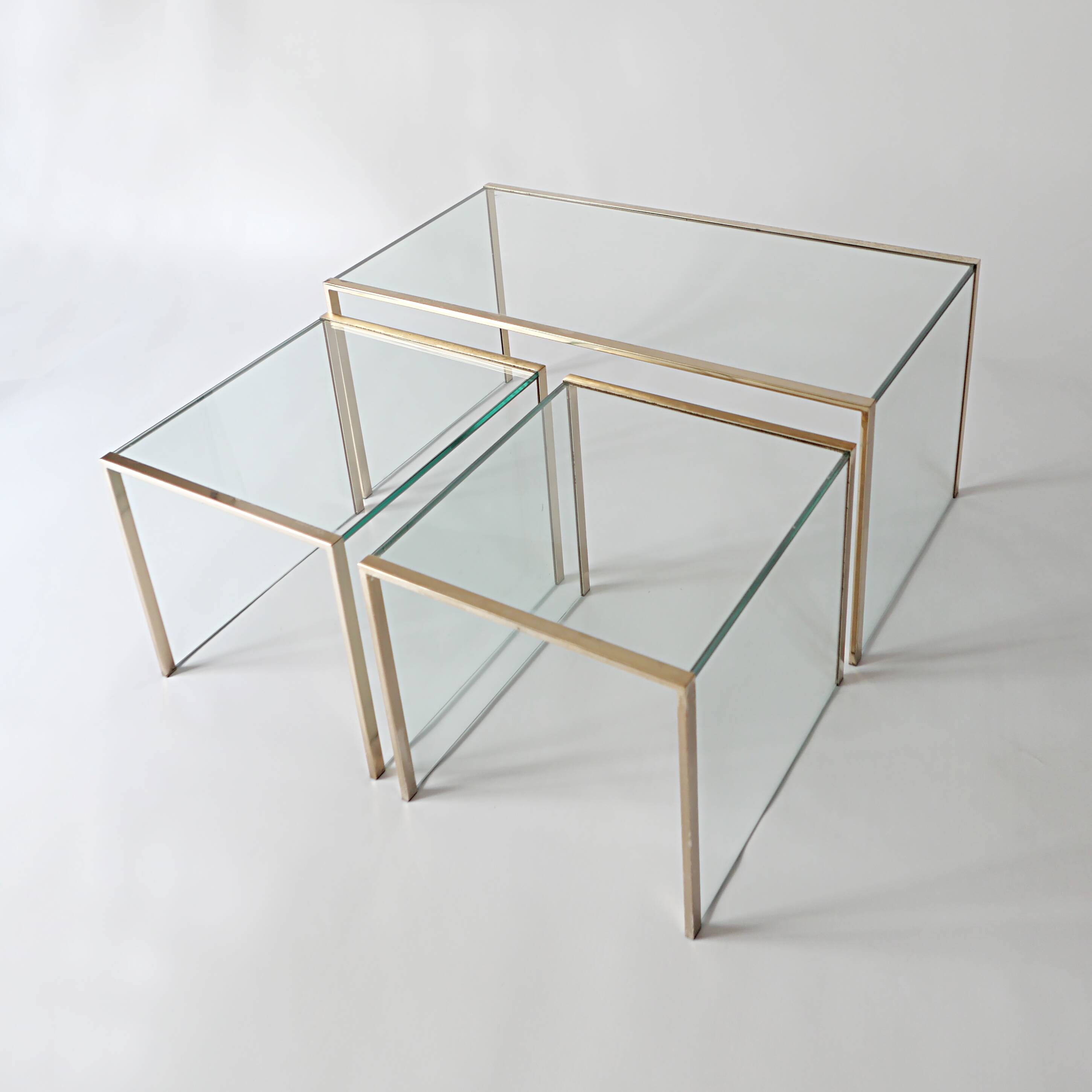 3 nesting coffee tables in glass and gilded metal, 1950-1970