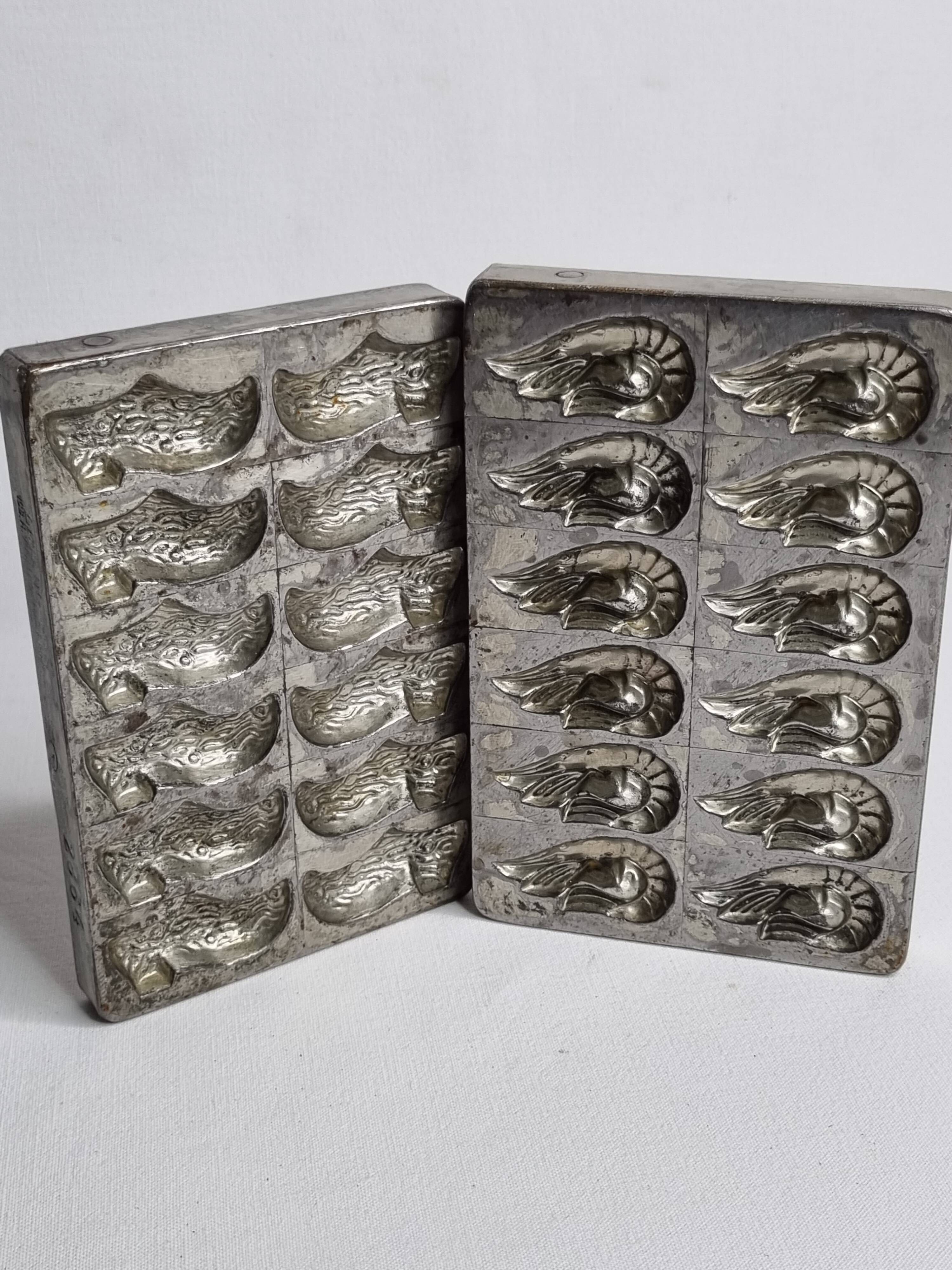 Set of two old chocolate molds "Letang et fils" Paris, 26 cm