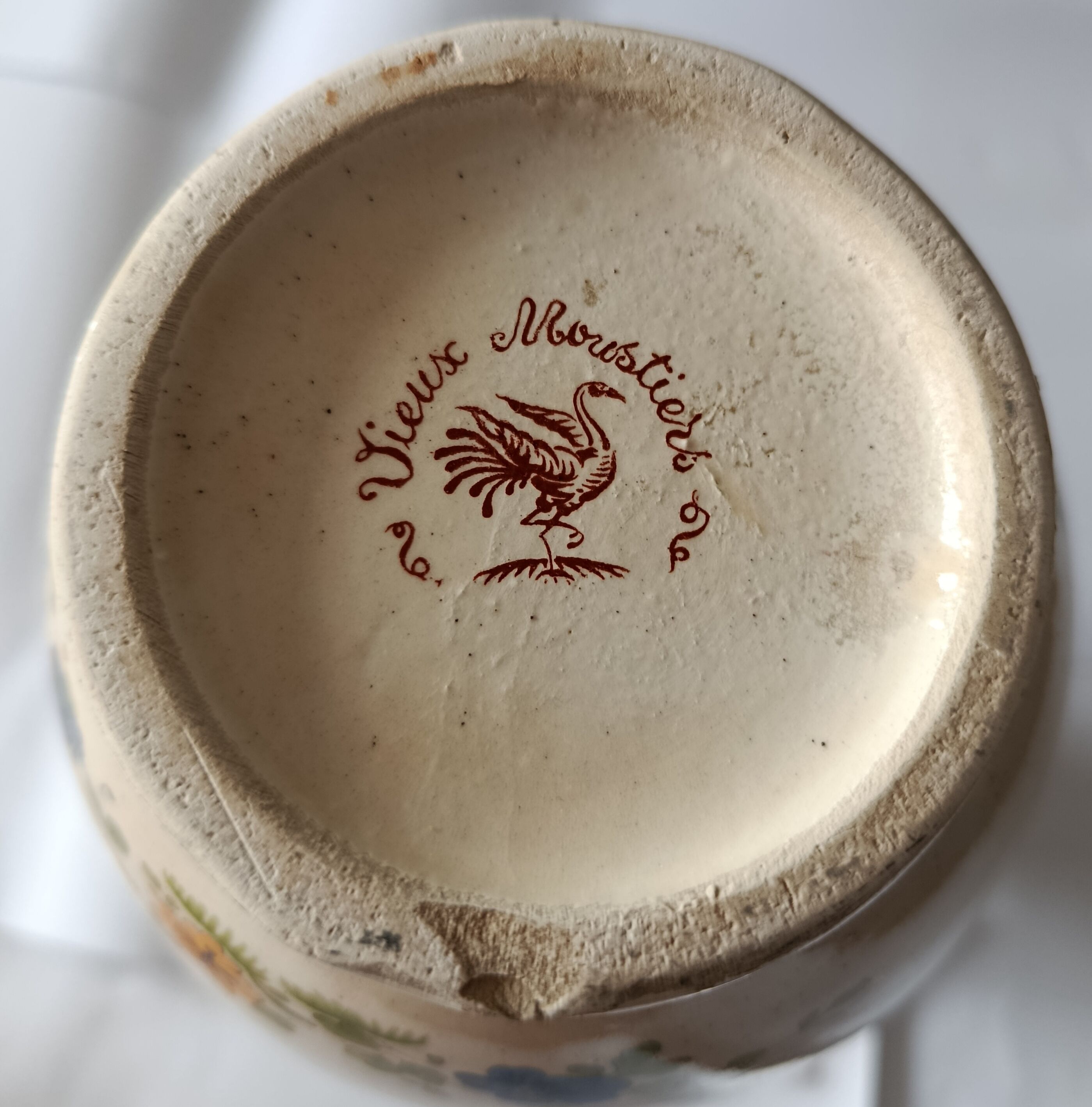 Vase and plates Old Moustiers