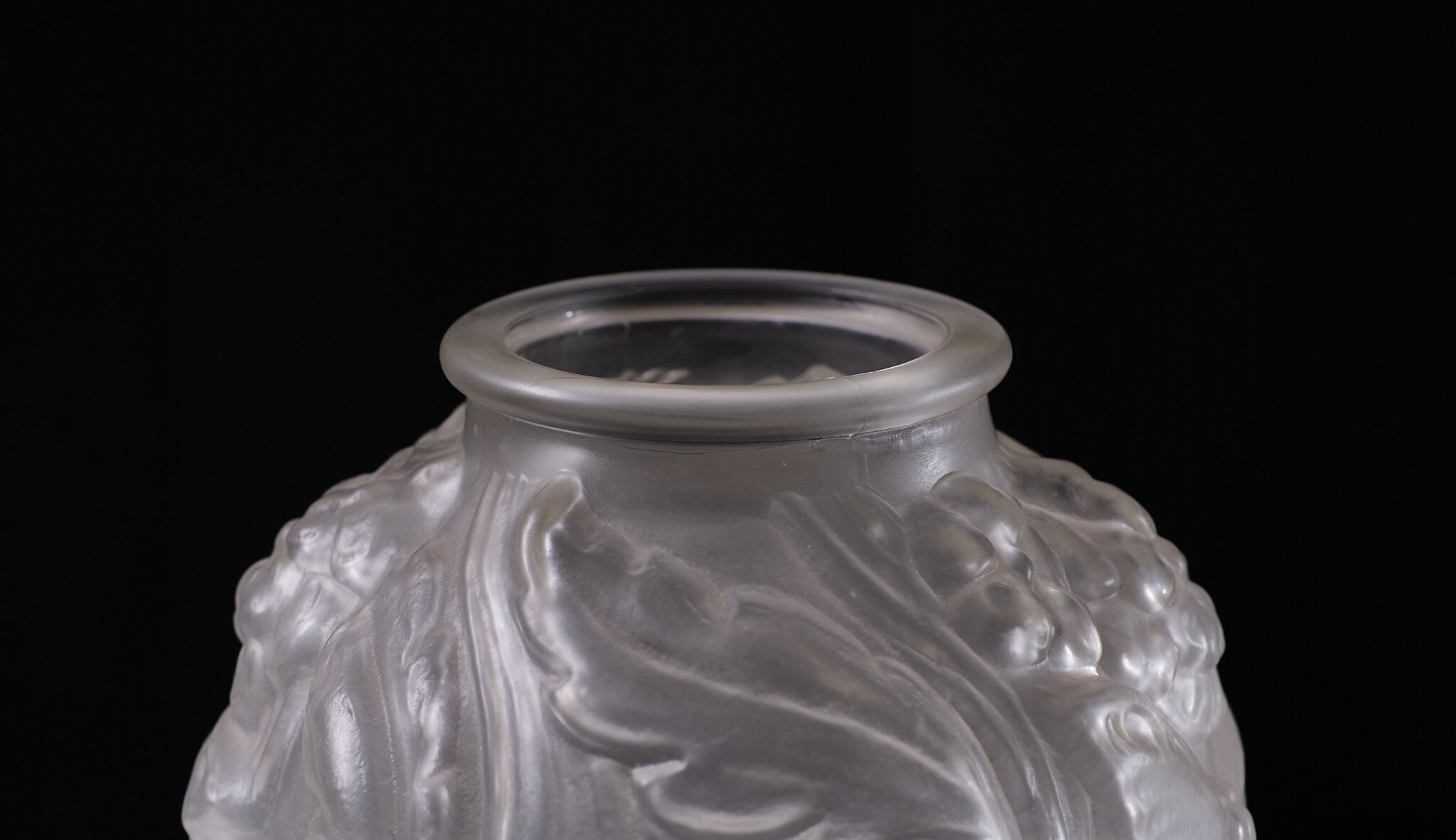 Satin pressed glass art deco vase, 1930s