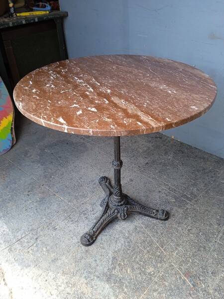 70cm marble bistro table / pedestal table