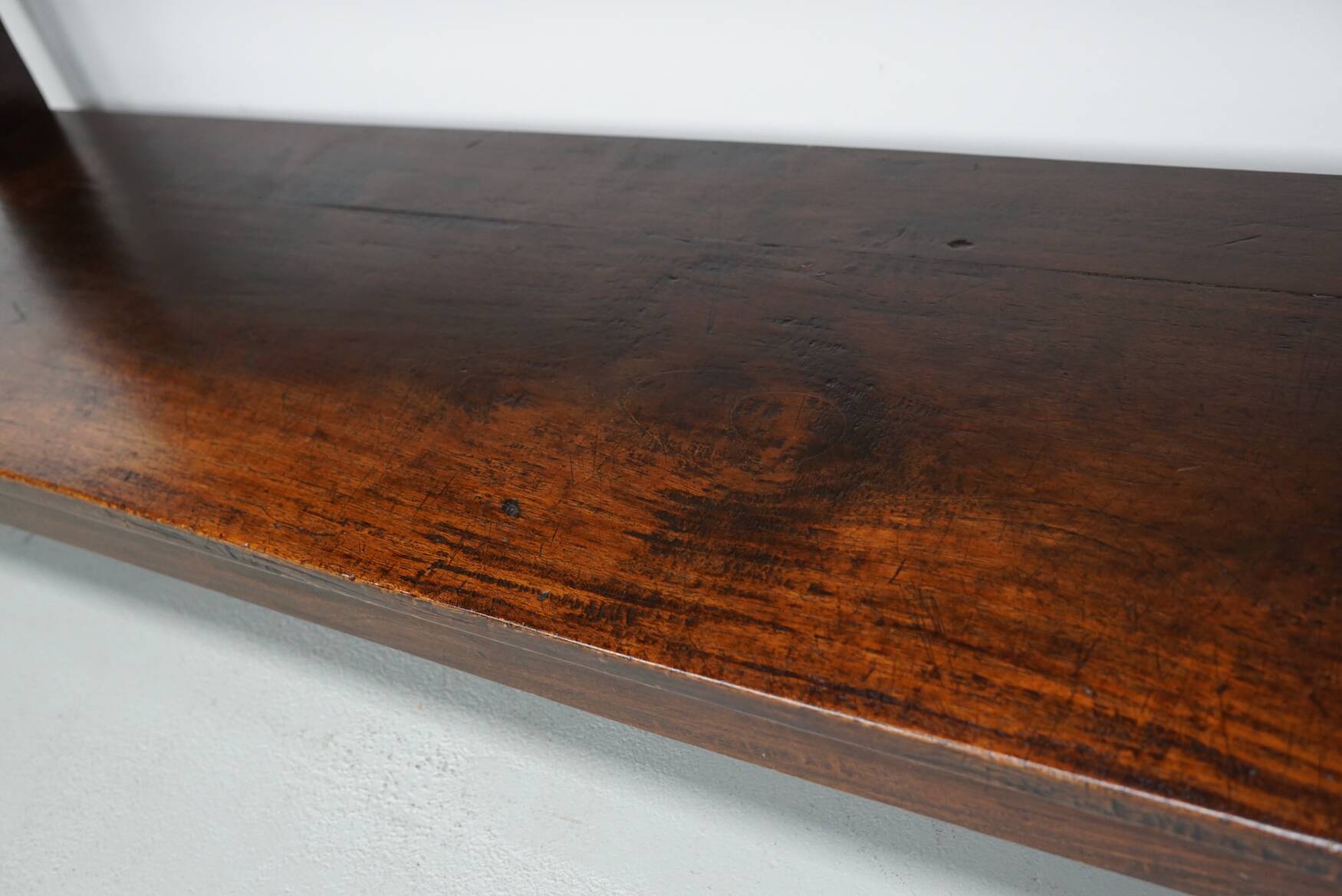 Table d'appoint rustique de style colonial néerlandais antique en teck/chêne