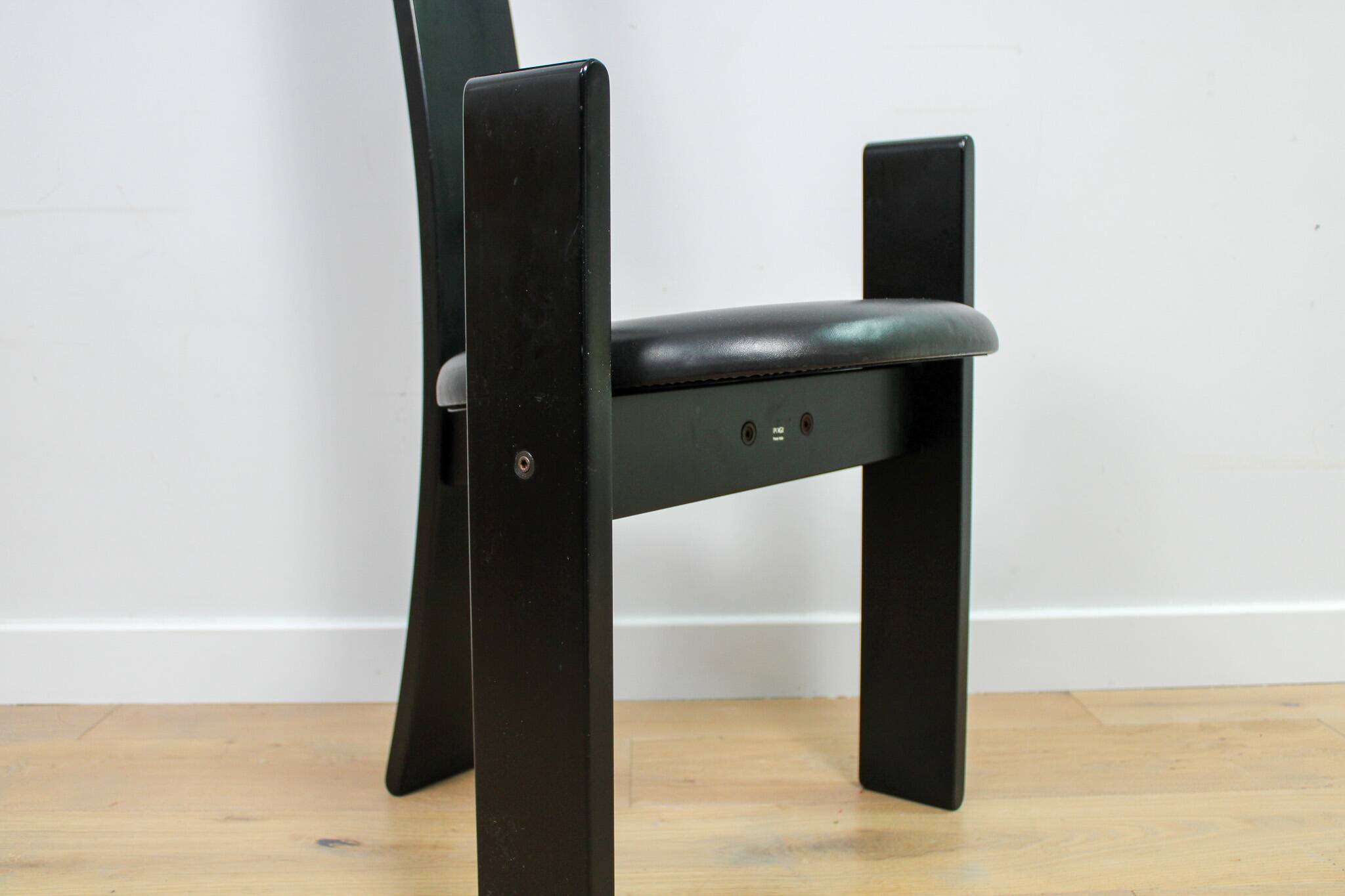 Set of 4 dining chairs model 'Golem' designed by Vico Magistretti for Poggi