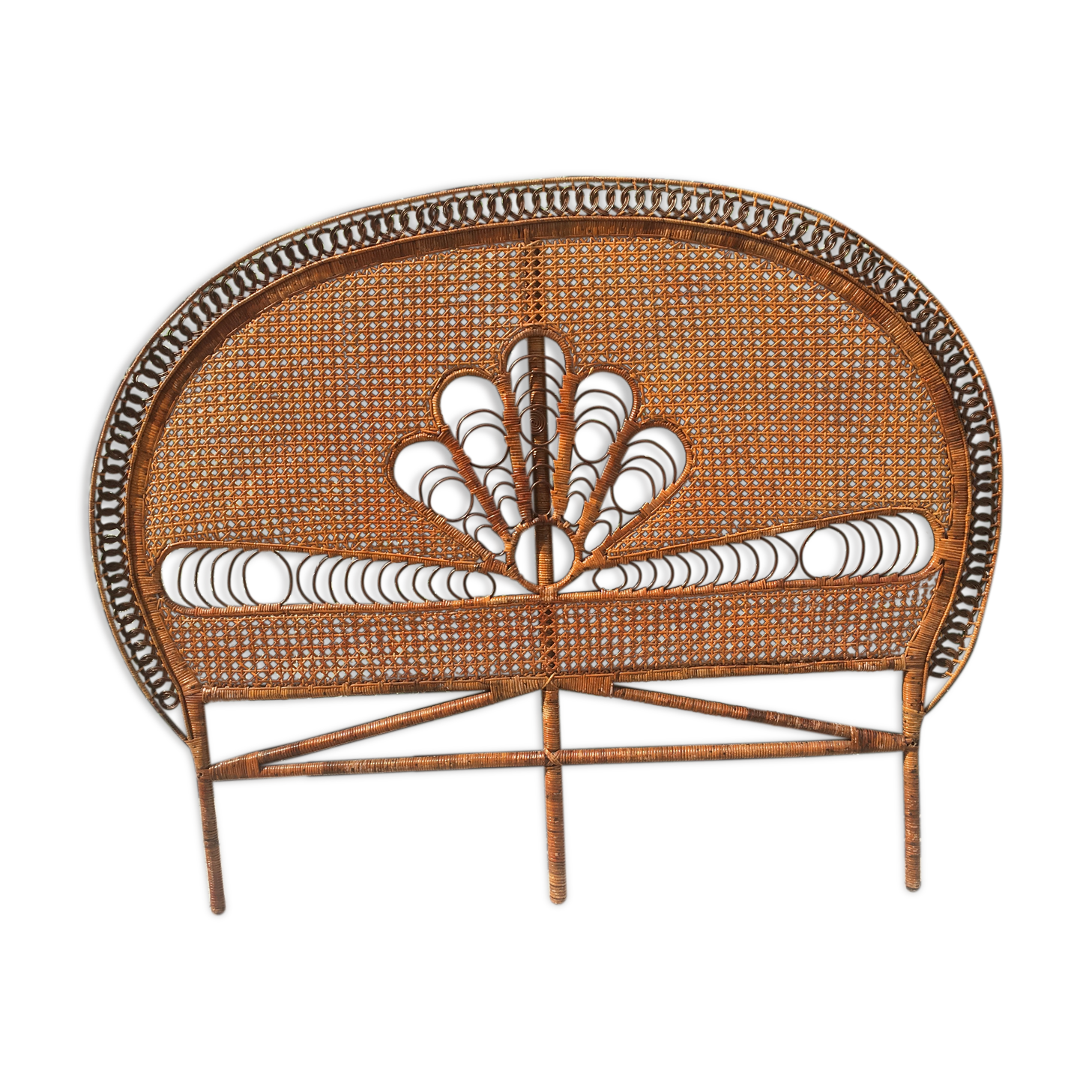 Peacock-style rattan bed head