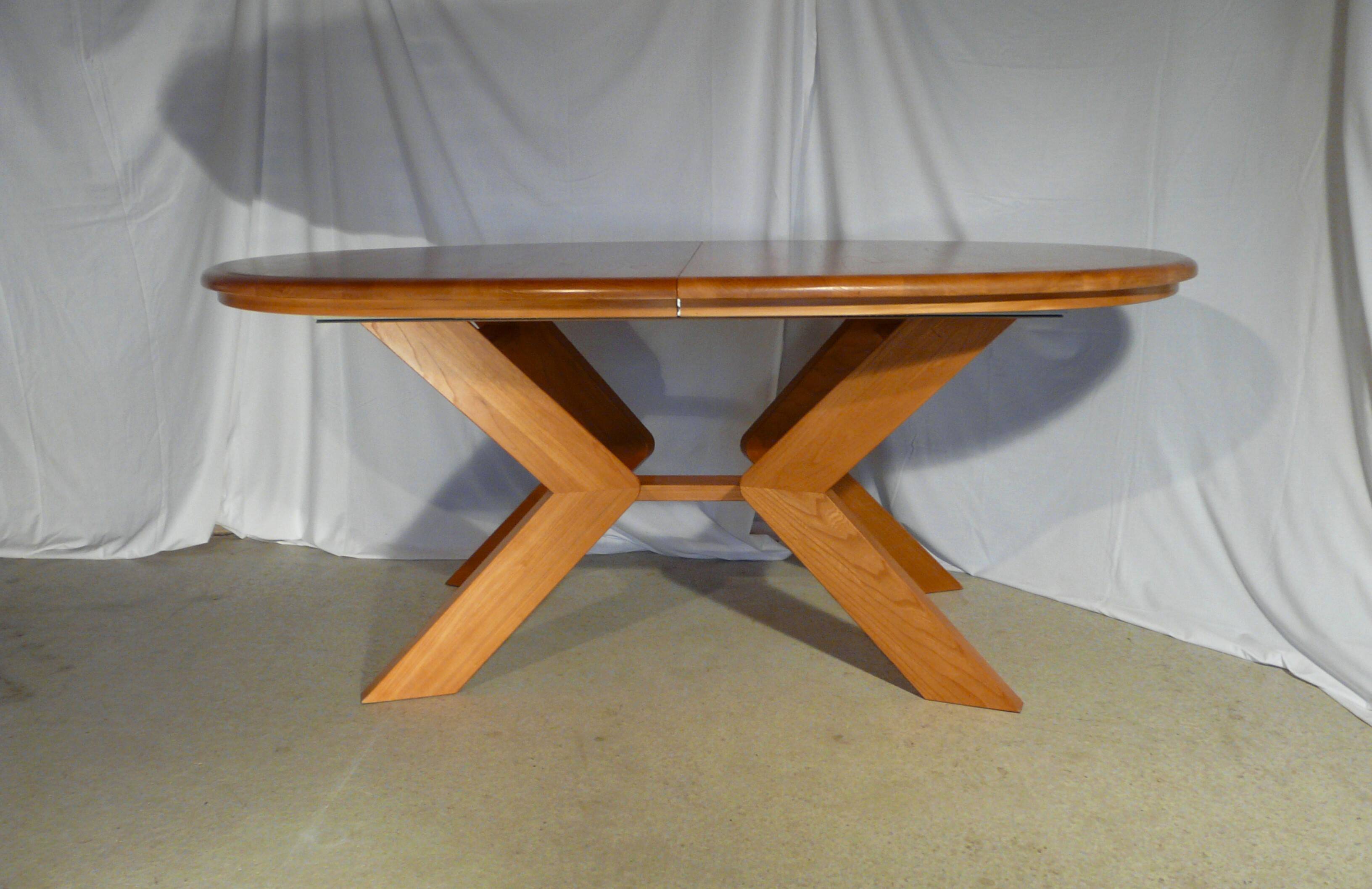 Scandinavian design extendable oval table in blond wood