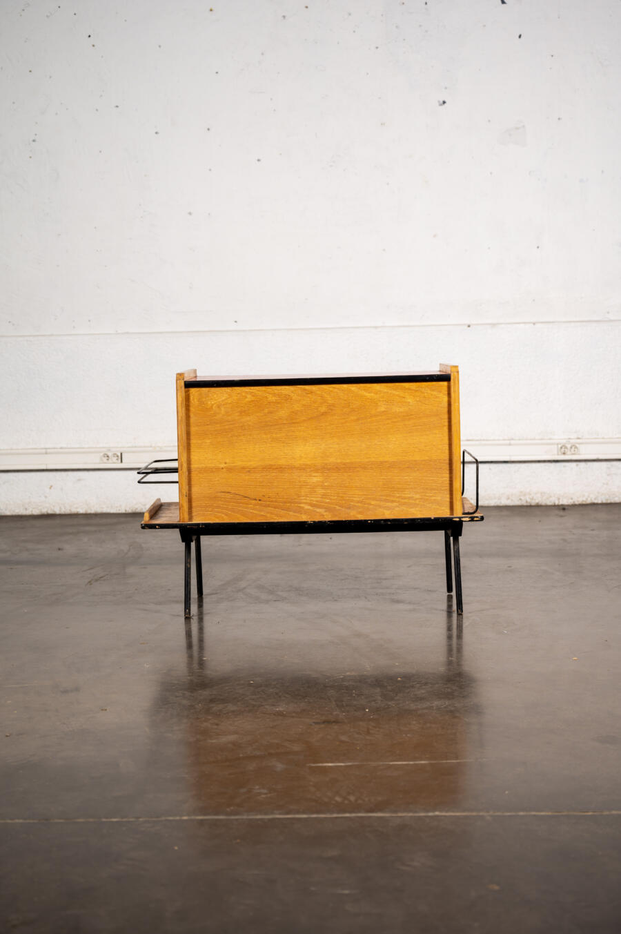 Storage furniture for vinyl records