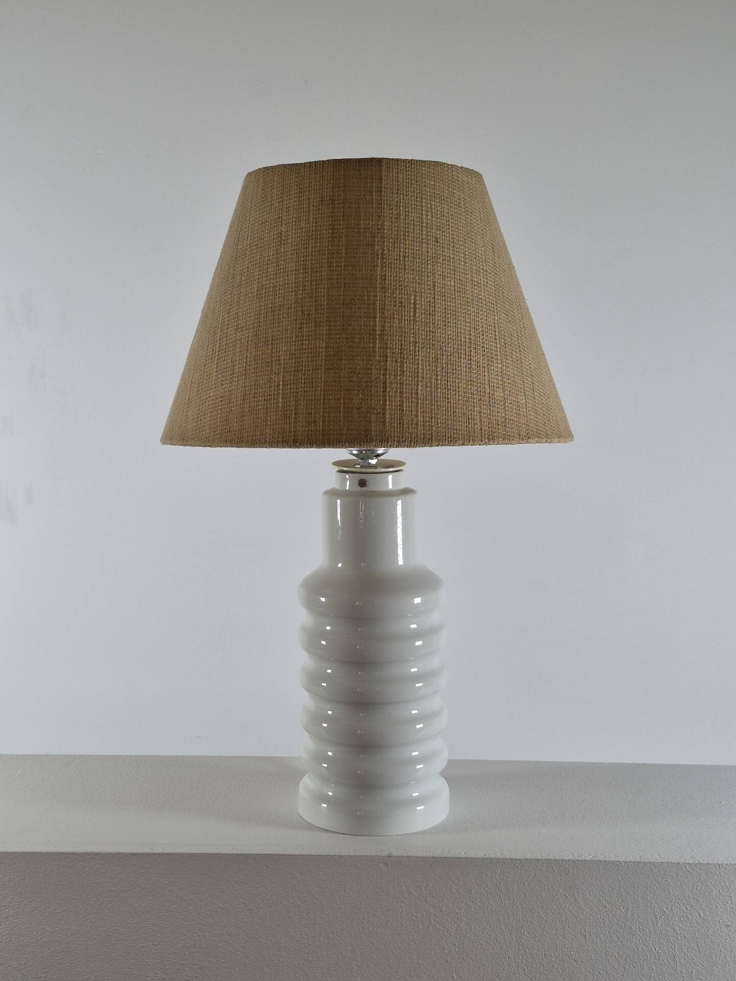 Lampe de table en porcelaine vintage des années 1970 GDR.