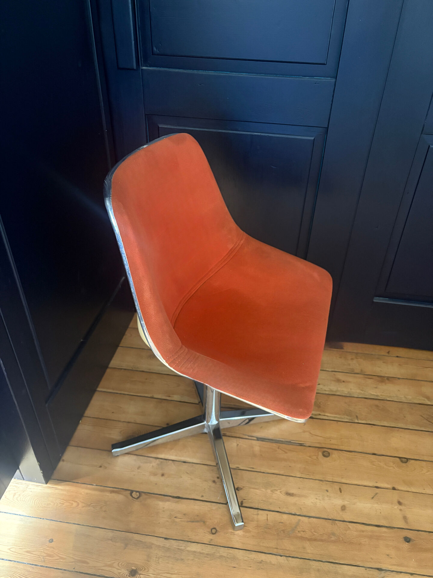 Vintage armchair 202 Lafargue
