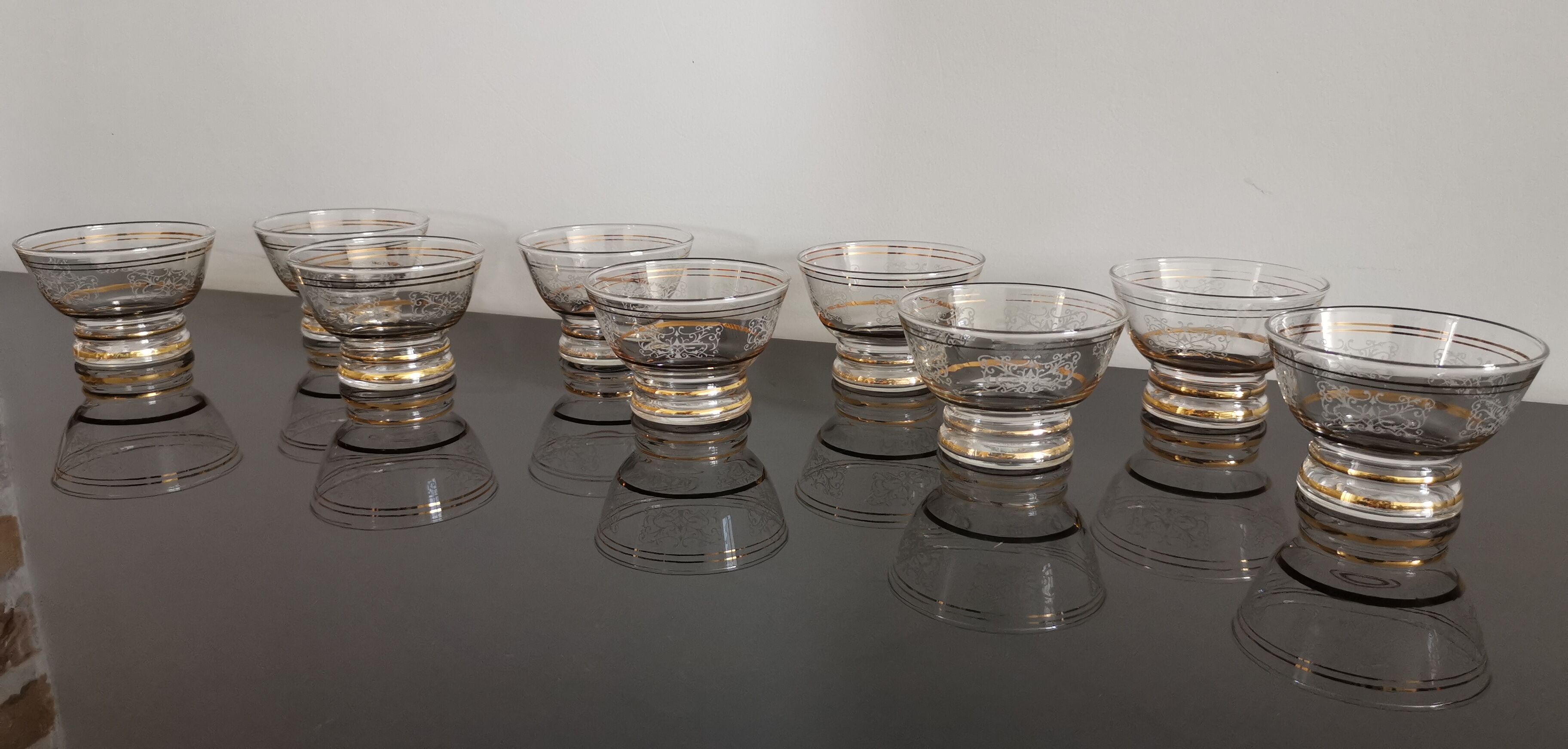 9 champagne glass cups 50s/60s