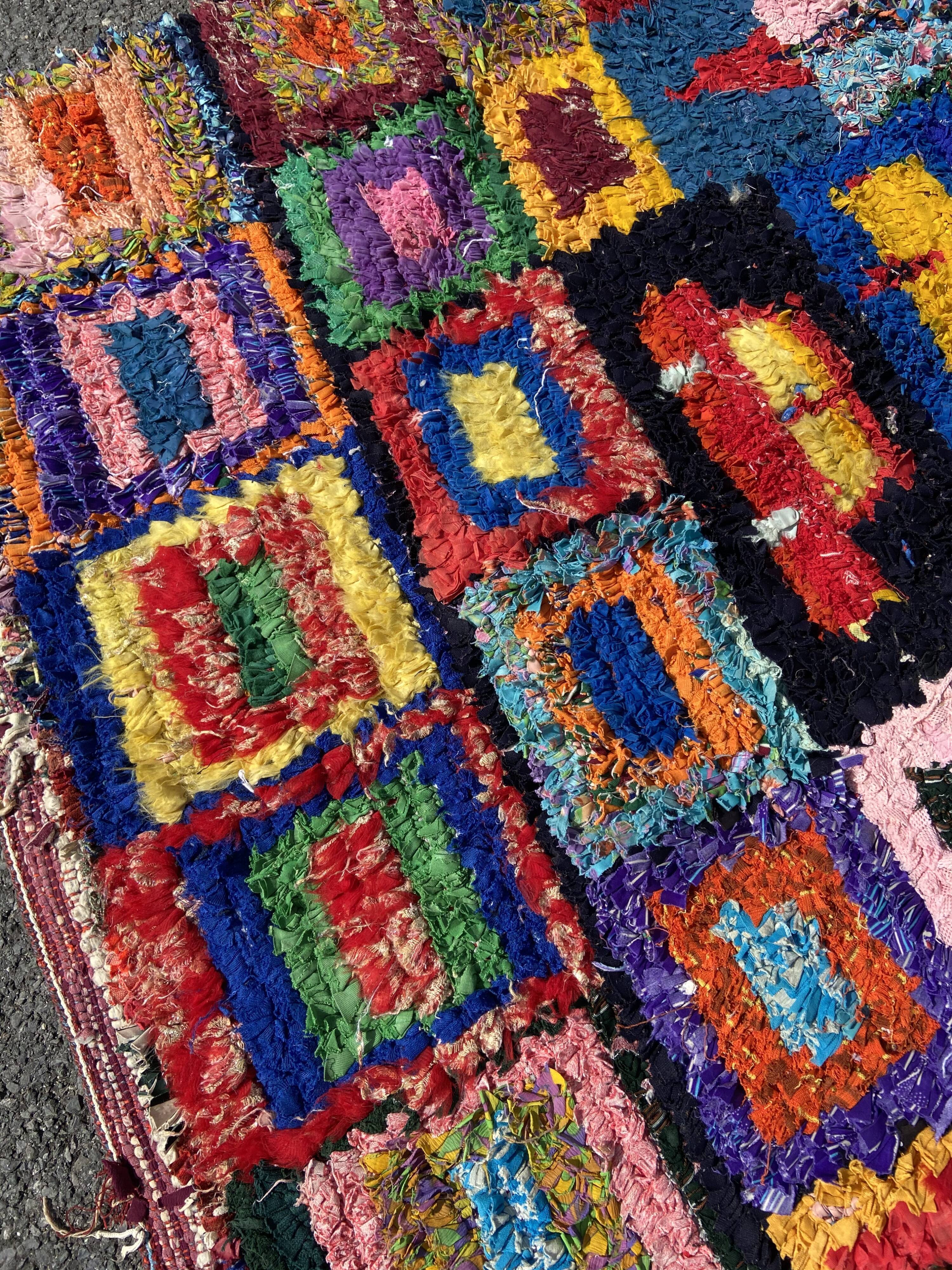 Handmade Moroccan boucherouite carpet 125x210 cm