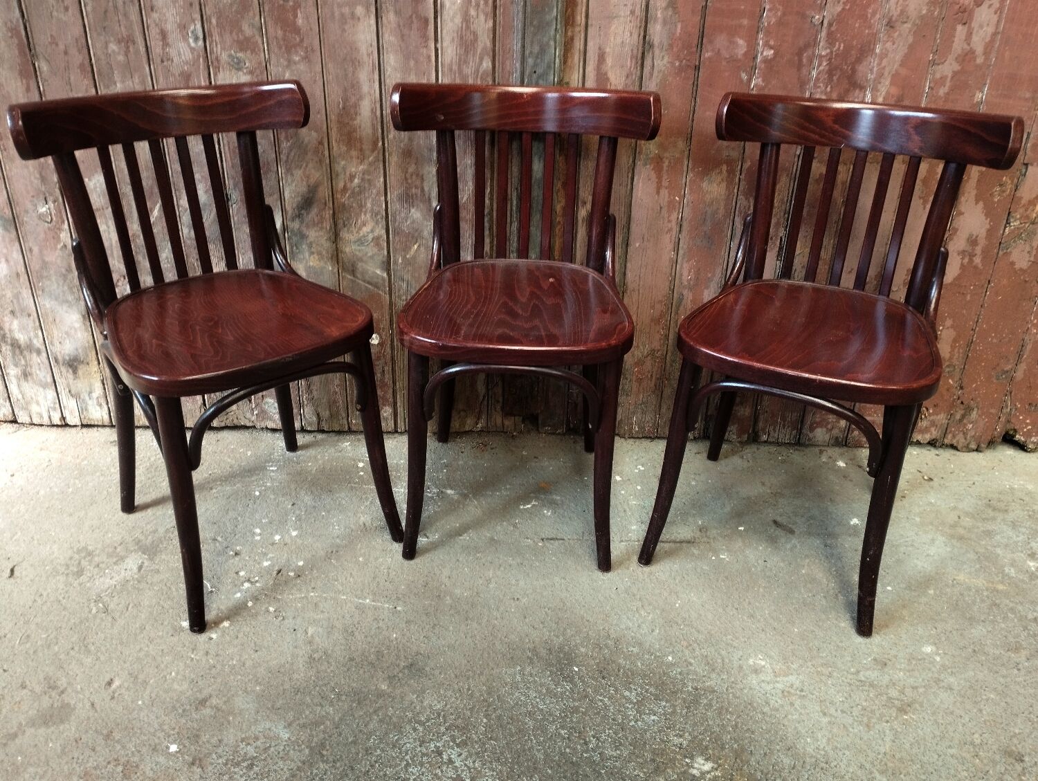 Turned wood bistro chair