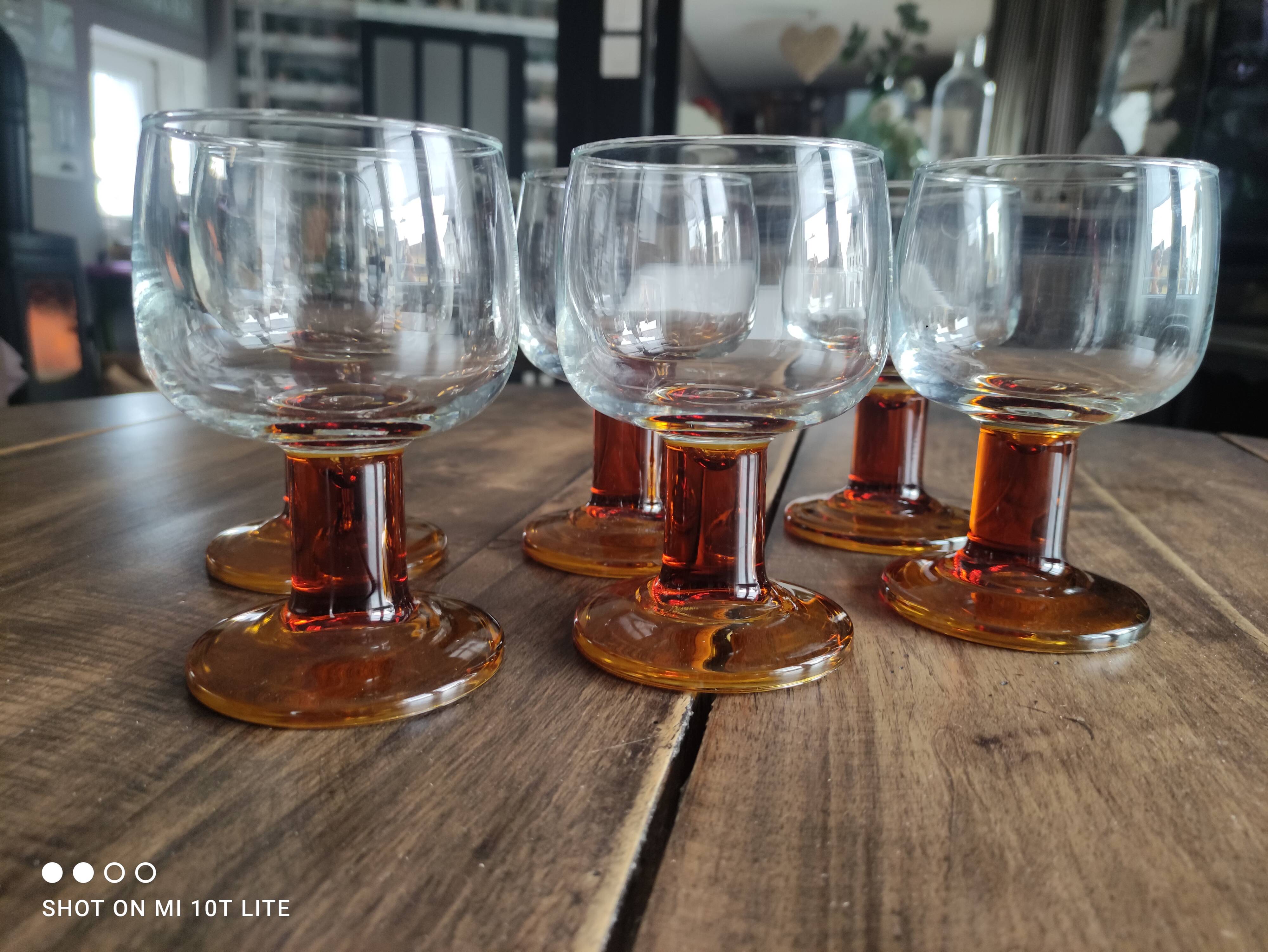 Lot de 6 verres ballon vintages pied épais ambré