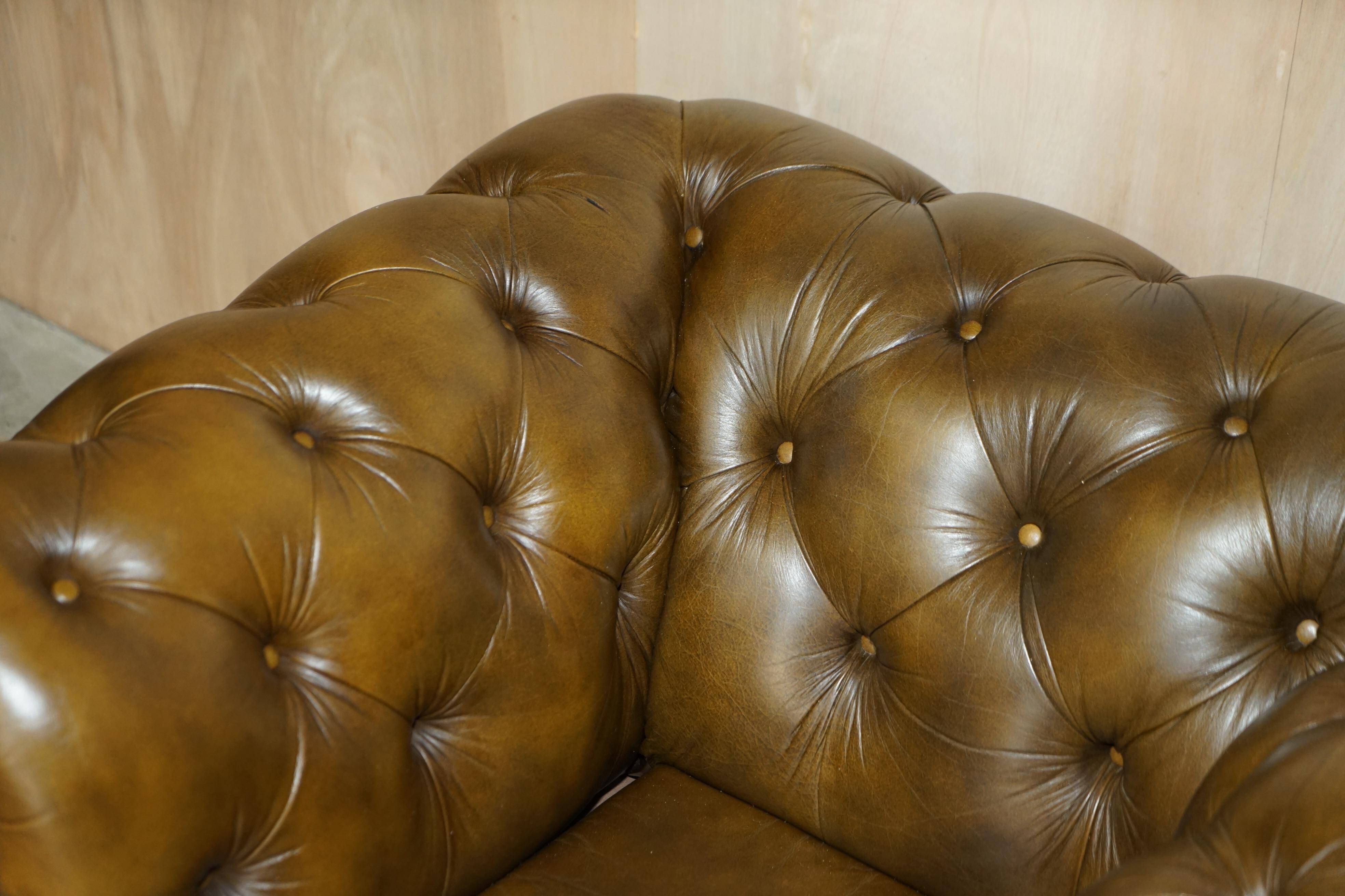 Ensemble vintage Chesterfield salon 3 pièces cuir
