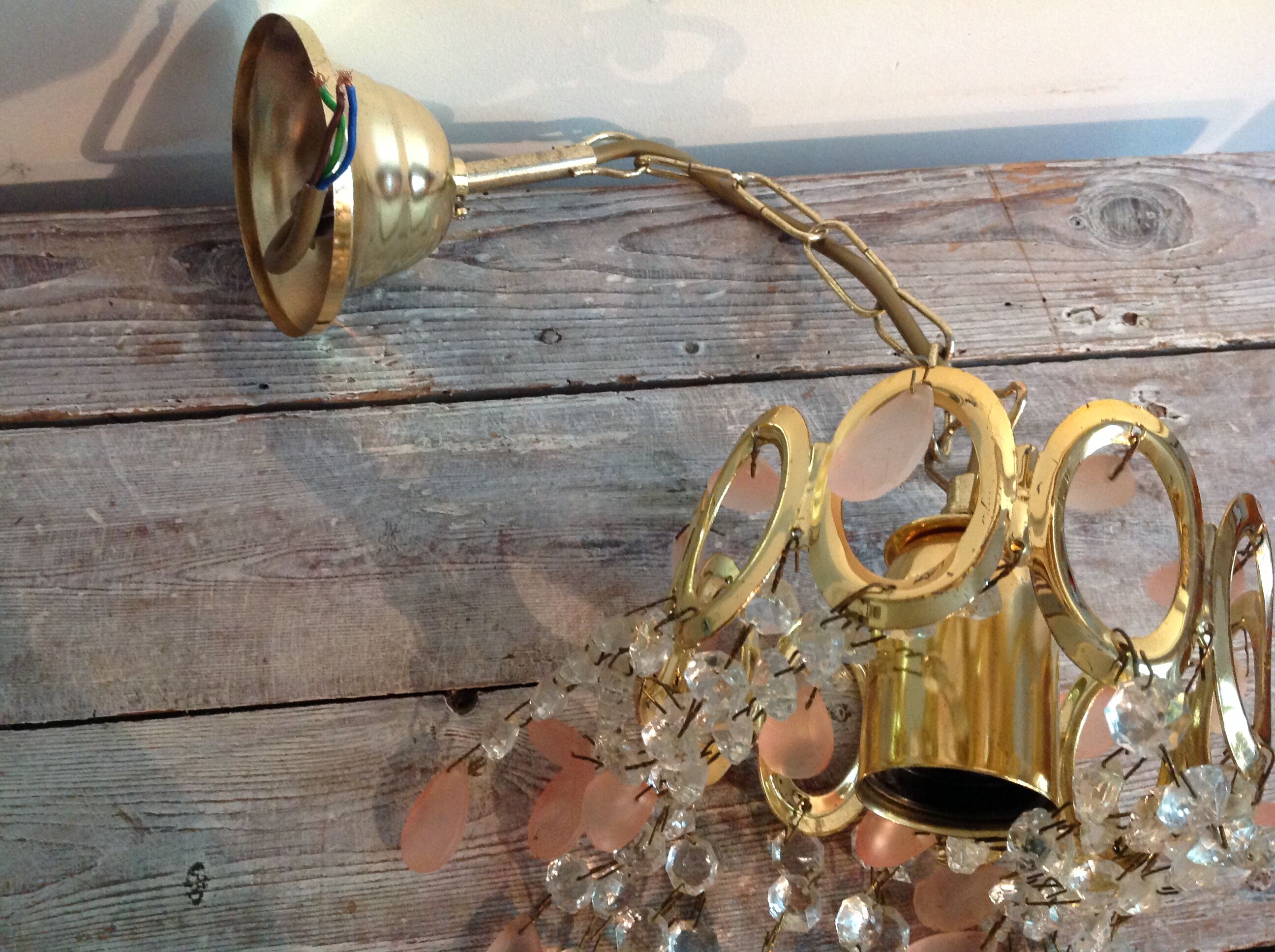 Suspension with stamps