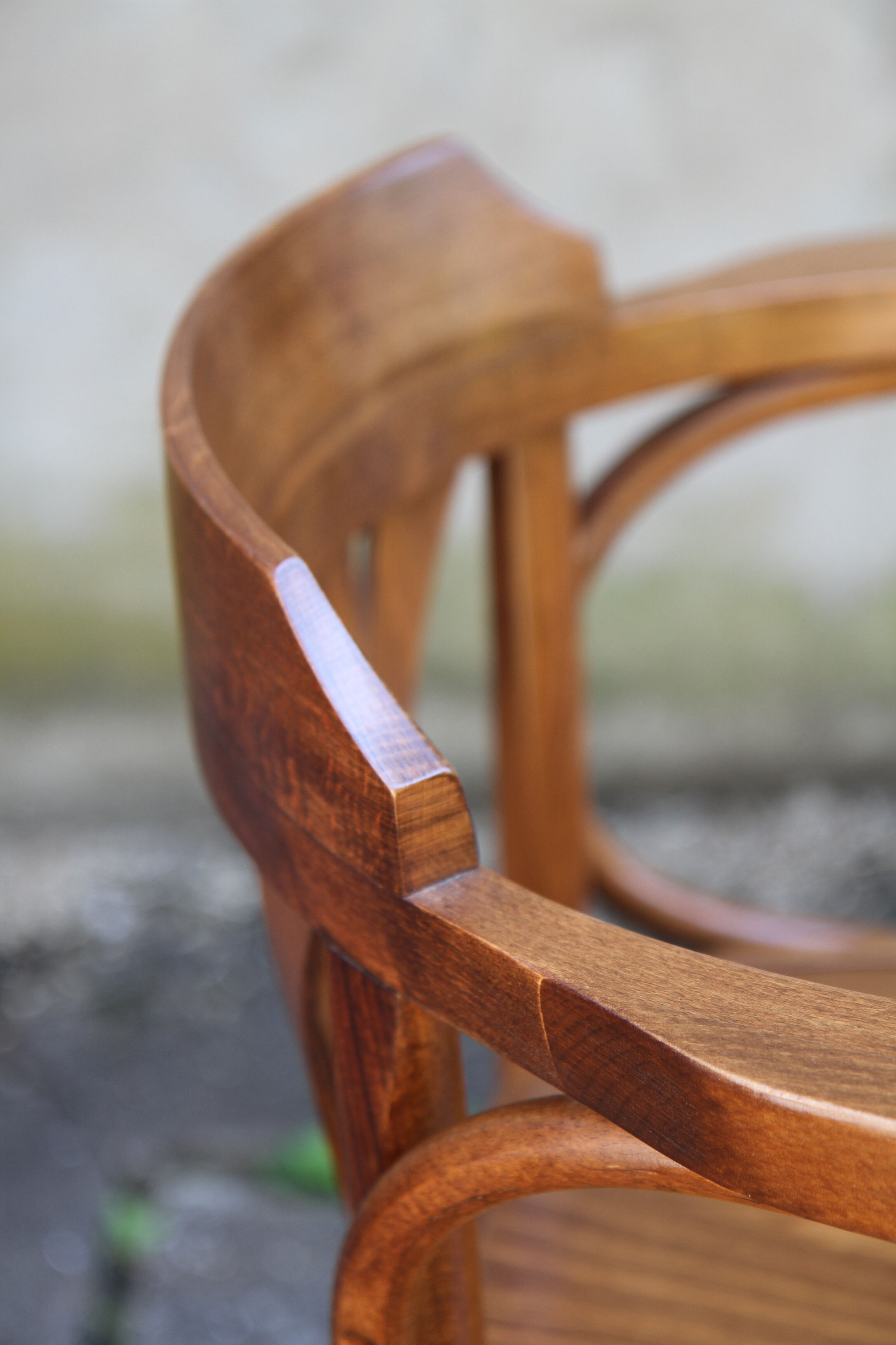 High curved wooden bar chair