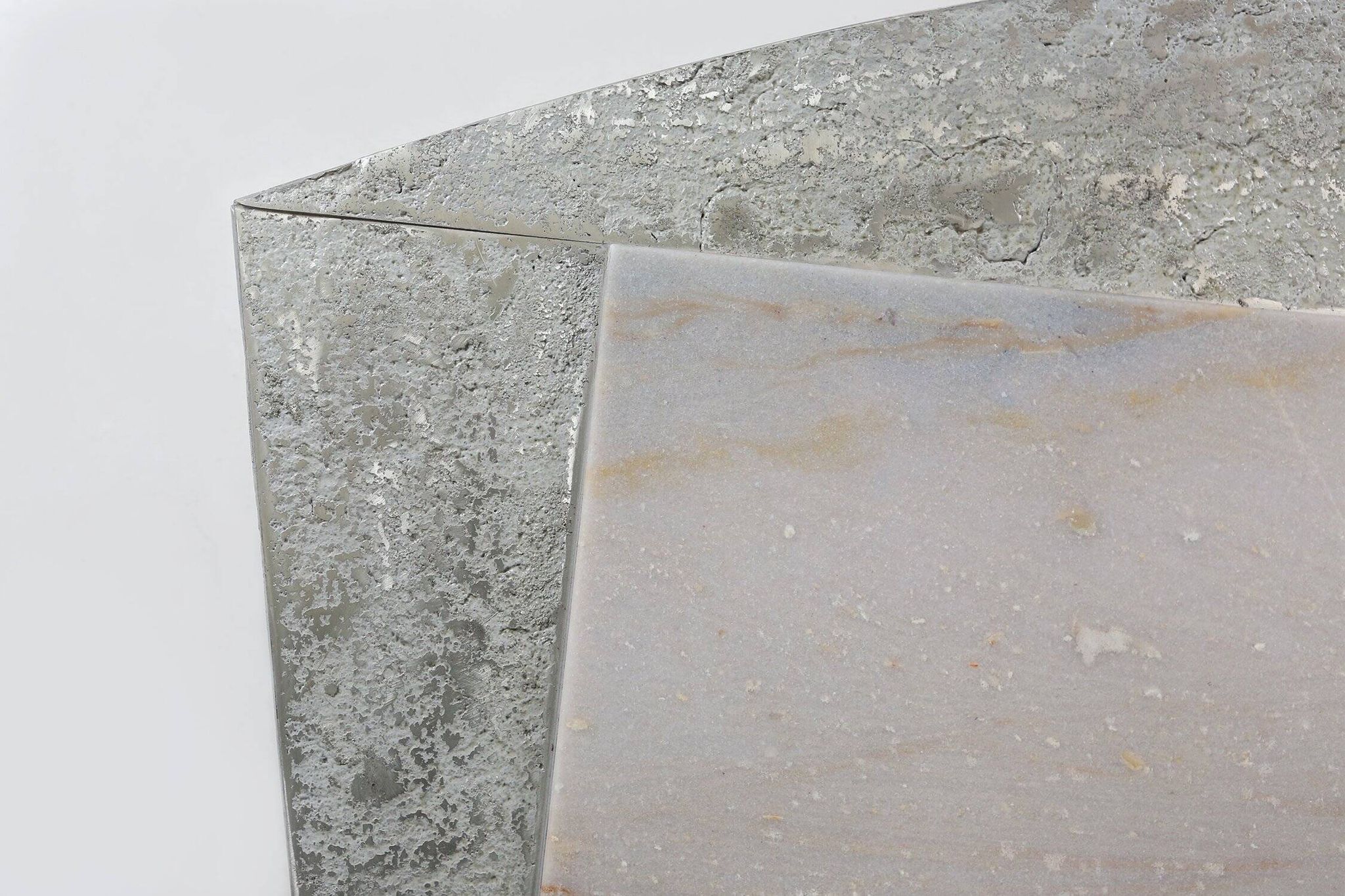 Table basse sculpturale en marbre et pierre par Pia Manu, années 1970