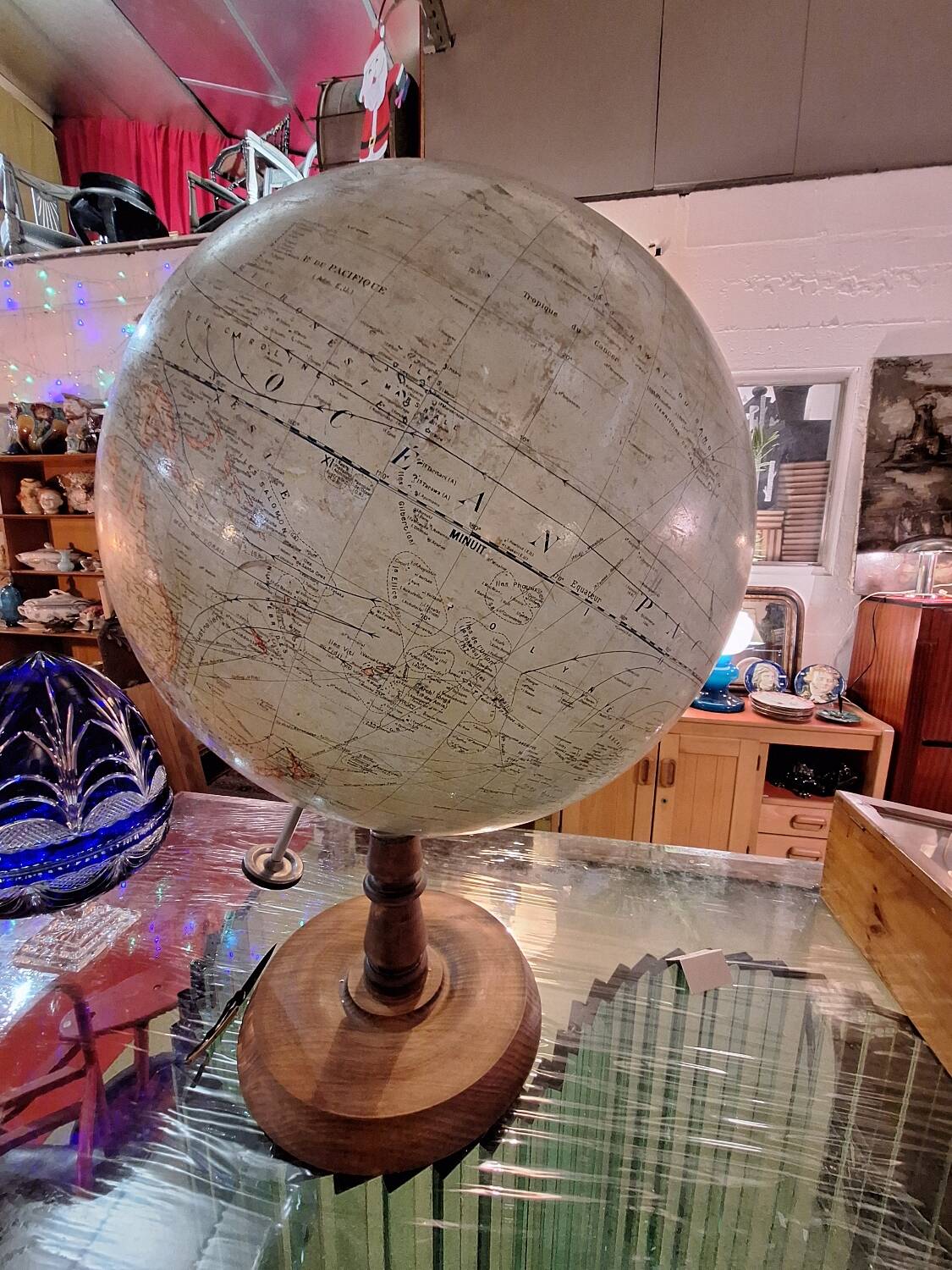 Globe terrestre (1 mm = 20 km)