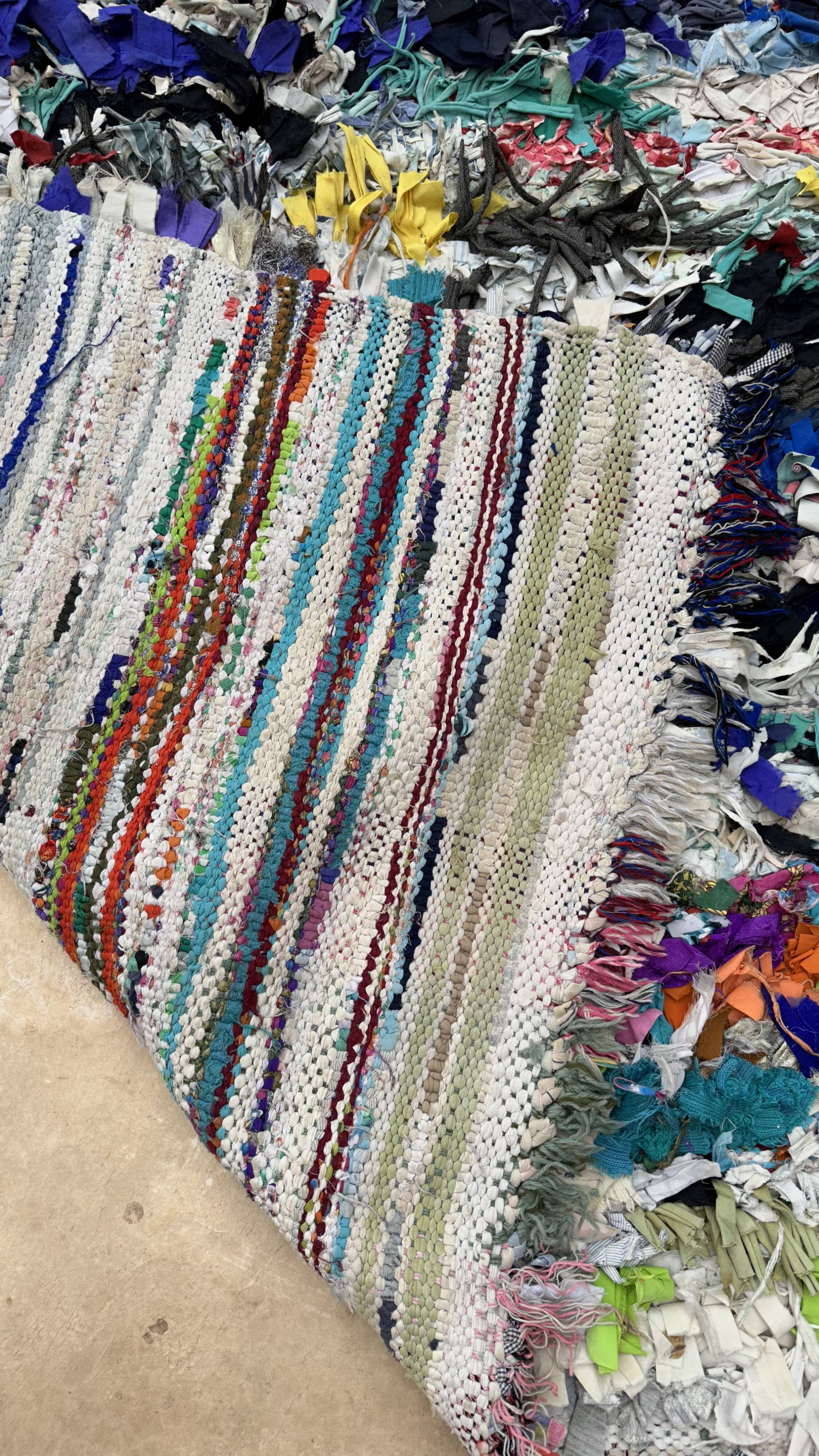 Colorful Boucherouite Moroccan rug - 136 x 203 cm