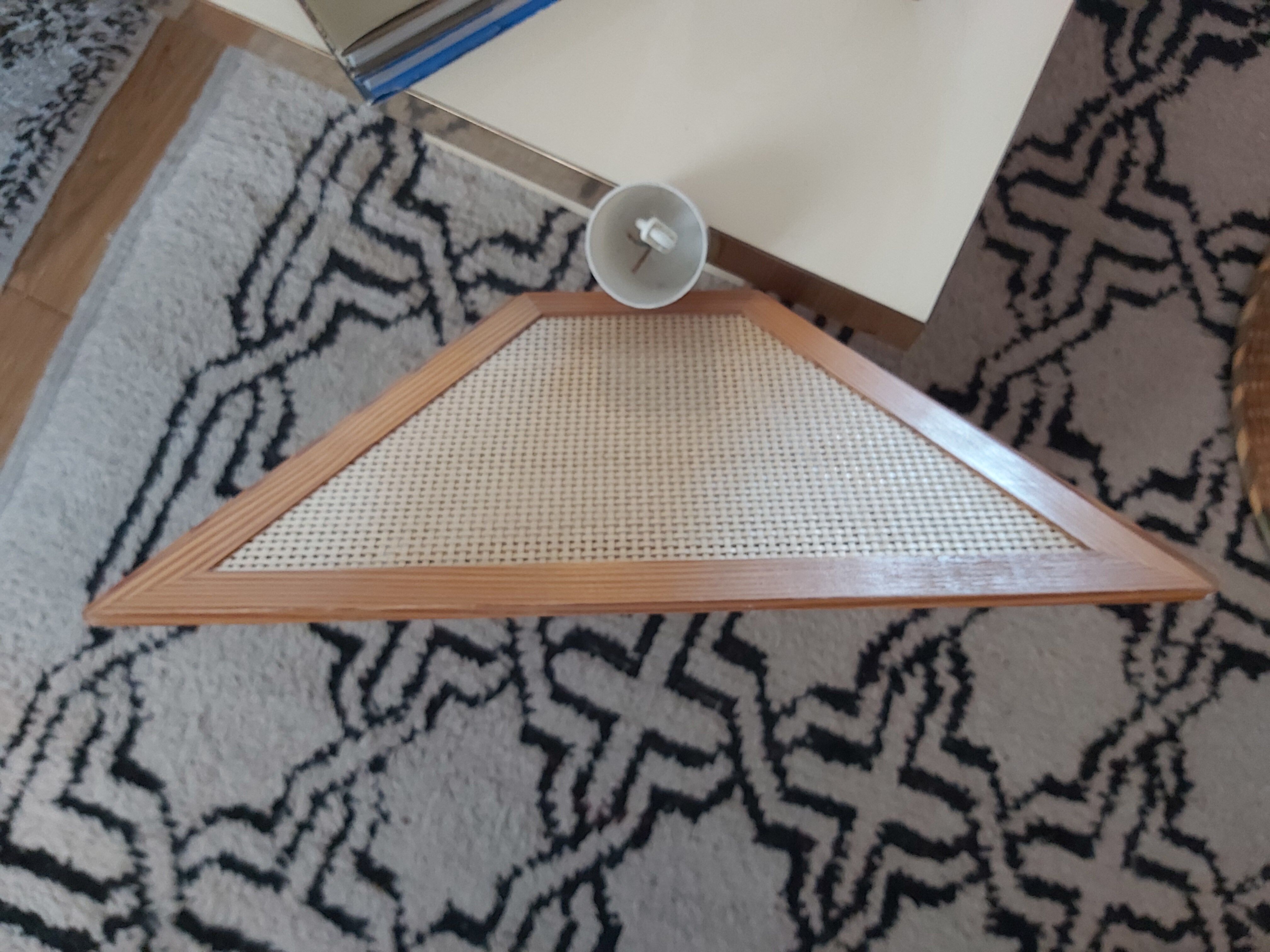 Suspension in cannage and pine of the 70s