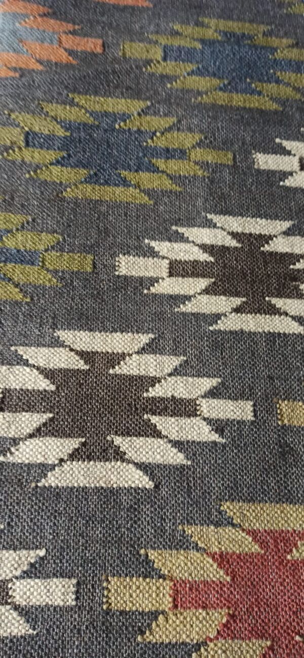 Tapis kilim en toile de jute et coton - 120cm x 180cm