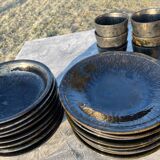 Service Vallauris, la poterie du grand chêne. Céramique émaillée noir métal