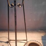 Metal pot holder structure