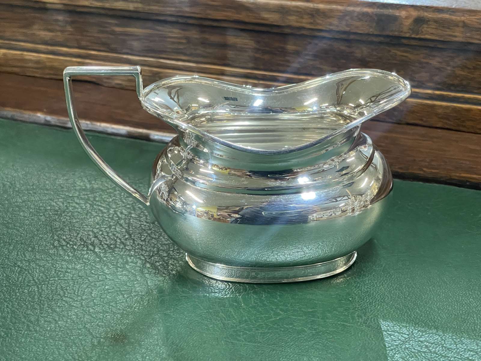 English coffee set in silver metal of the early twentieth century