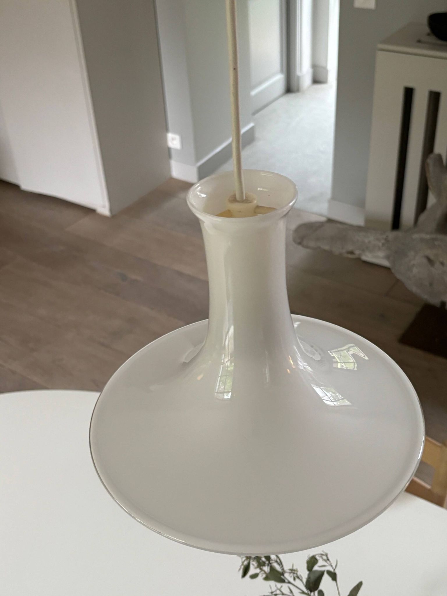 suspension opaline - Suède années 70