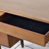 Bureau en teck de Kofod Larsen pour G Plan, modèle Mid-Century