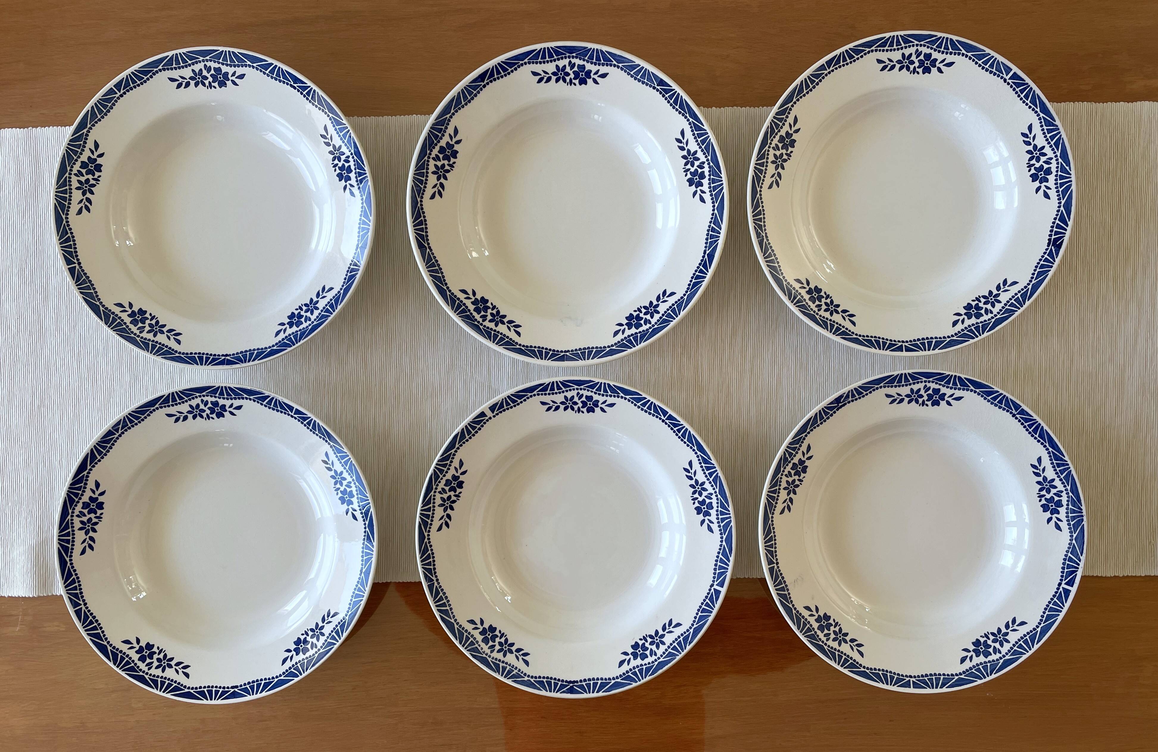 6 antique deep plates in Saint-Amand earthenware (Nord)