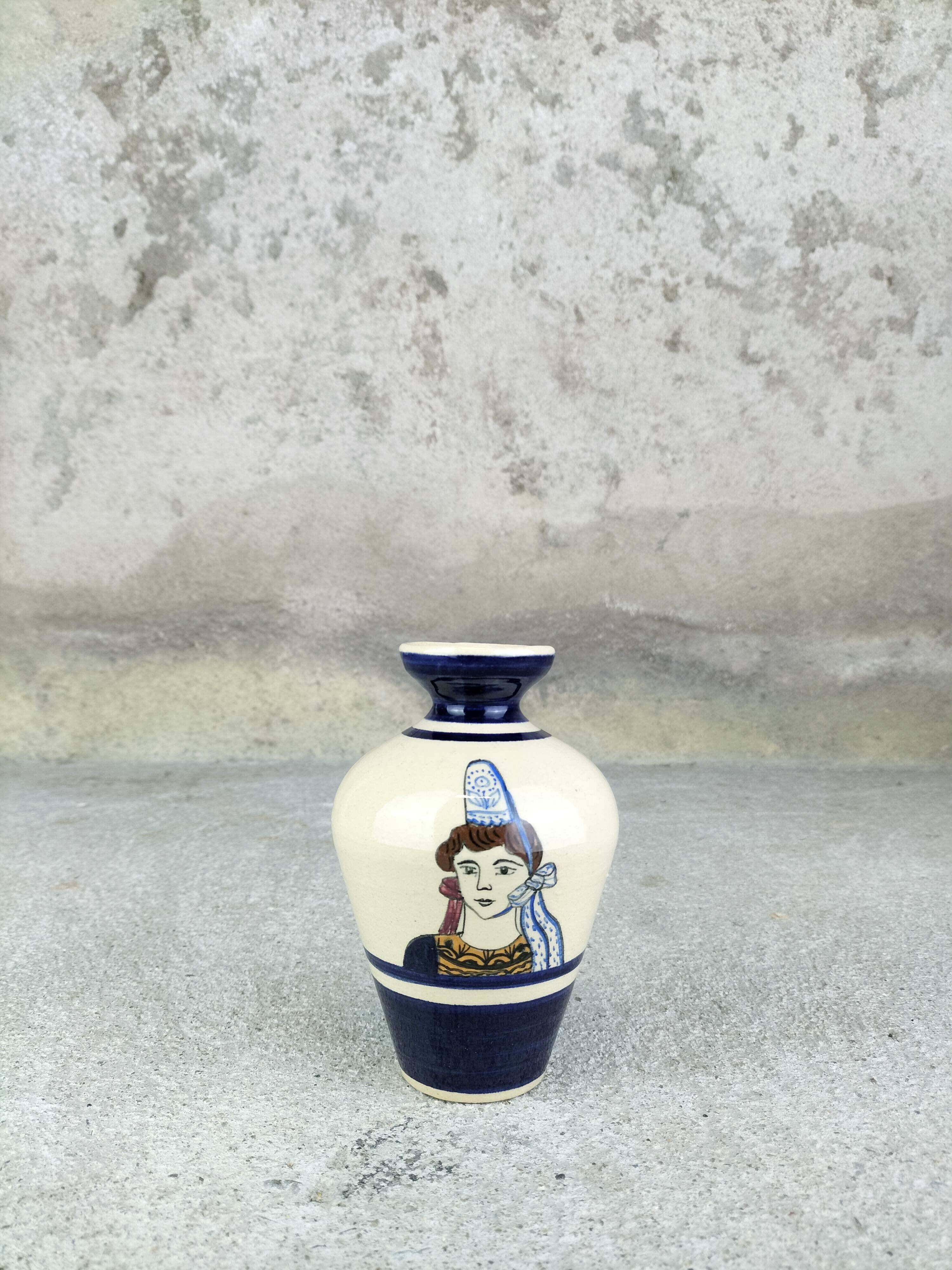 Petit vase Henriot Quimper