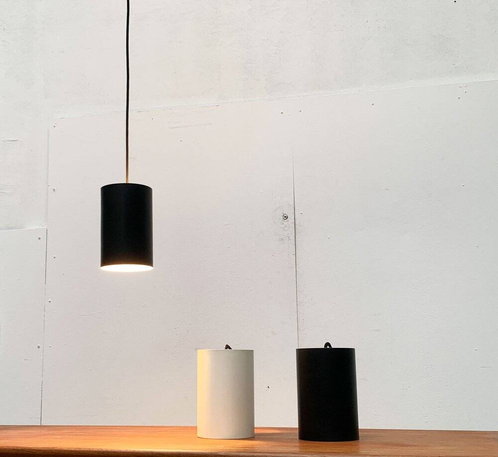 Minimalist cylindrical pendant light from the mid-century in metal by Eila & John Meiling for Louis Poulsen, set of 3.