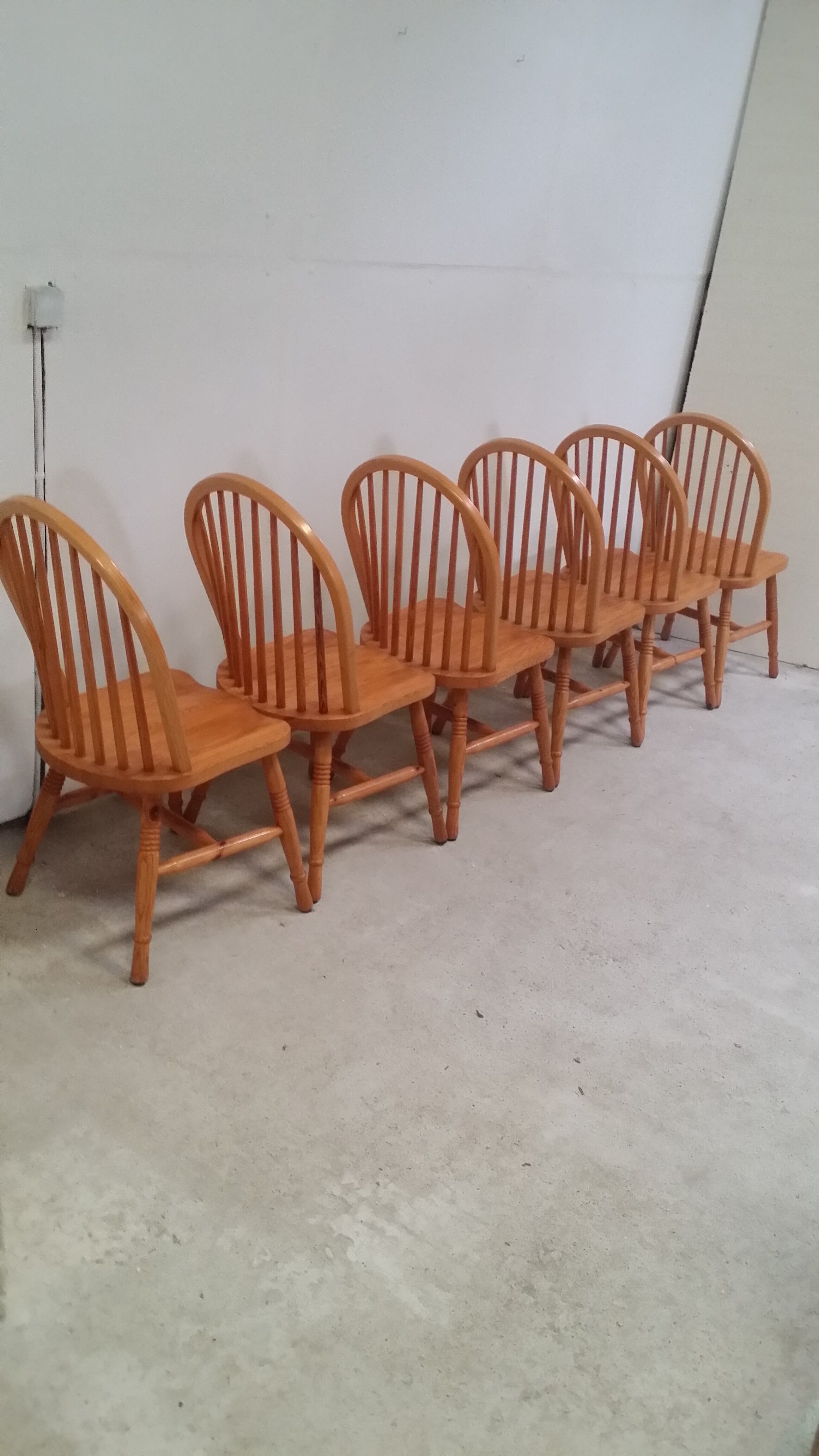 Batch of 6 chairs
