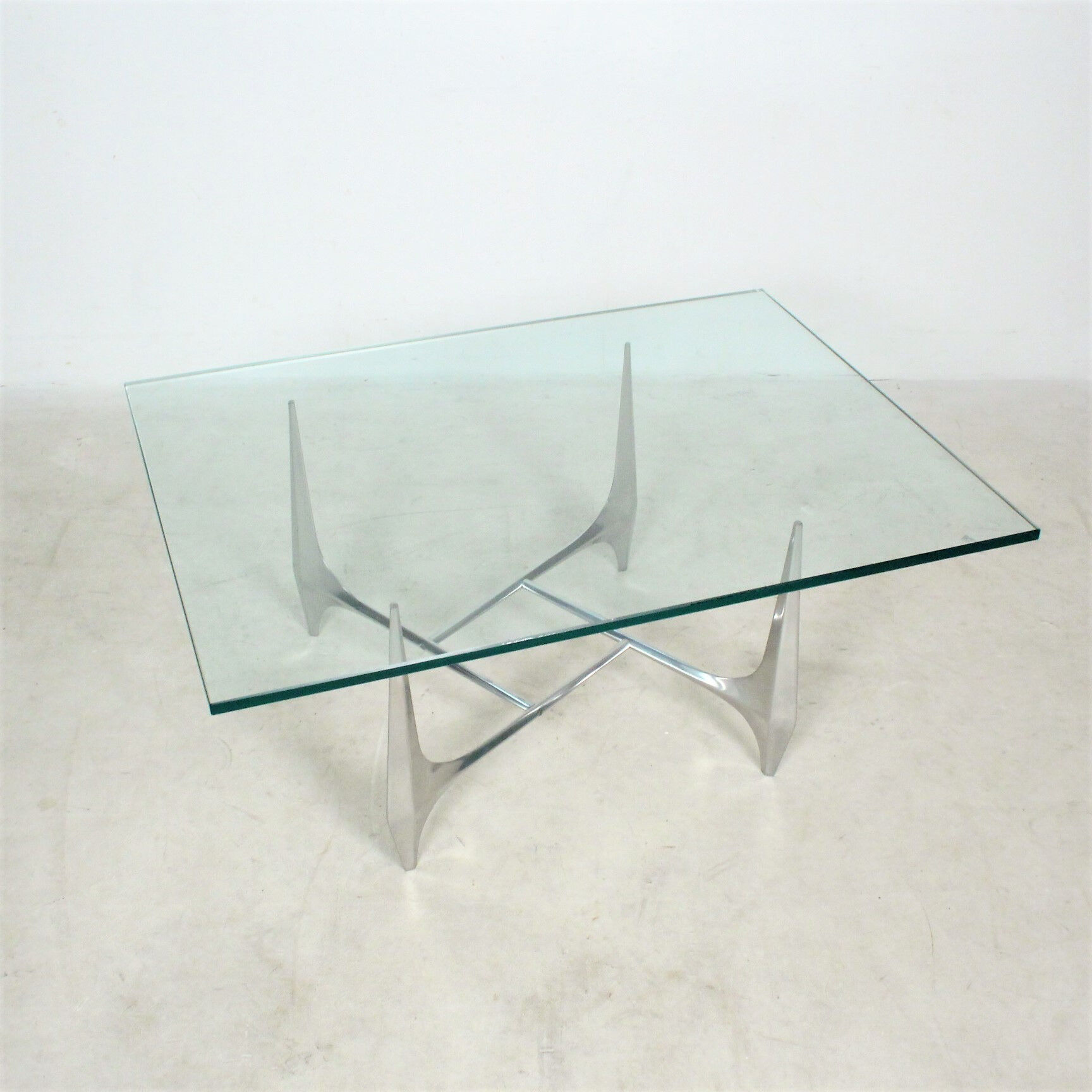 KNUT HESTERBERG. for Roland Schmitt - table 1960s - Space Age.