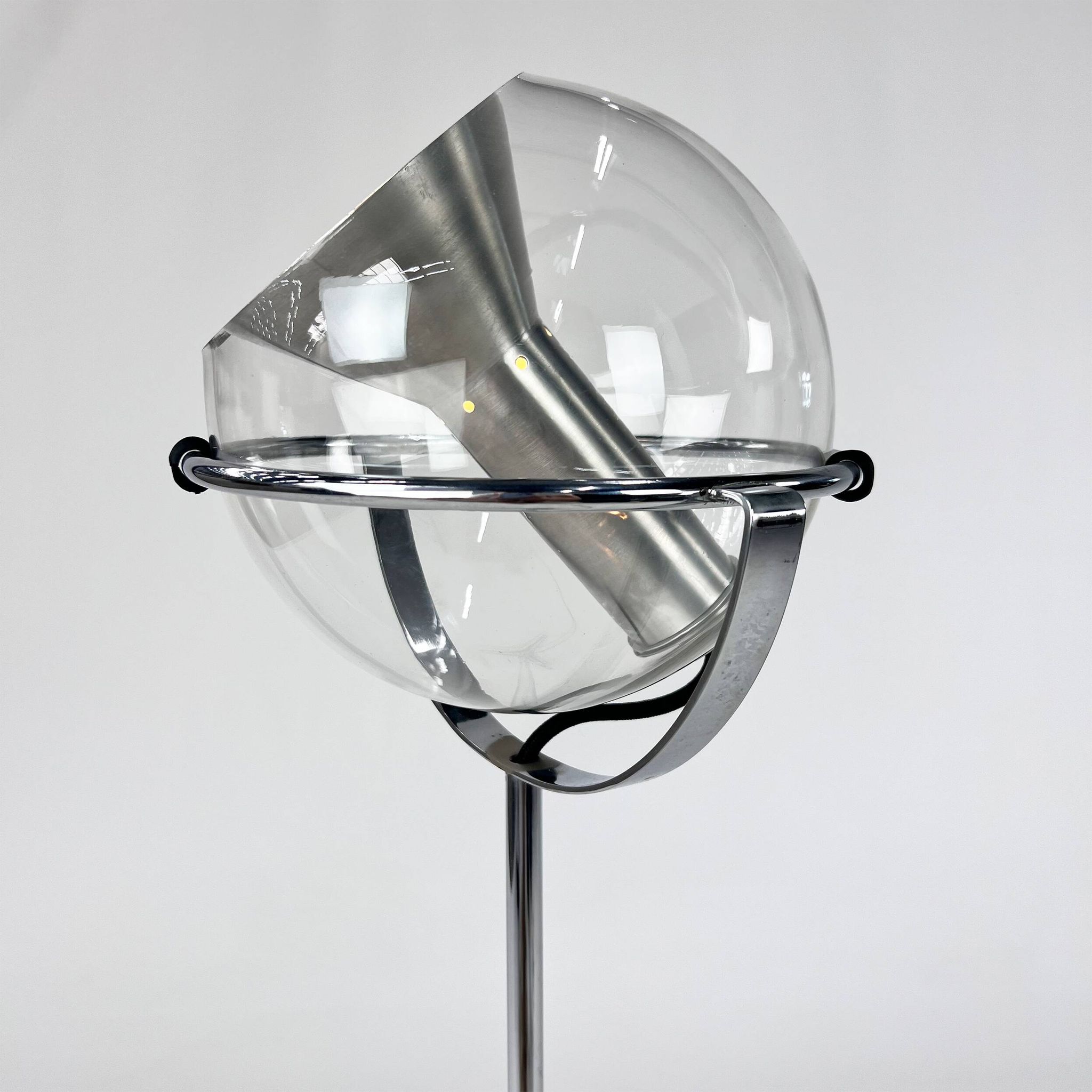 Mid Century Dutch Design Floorlamp by Frank Ligtelijn for Raak Amsterdam, 1960s