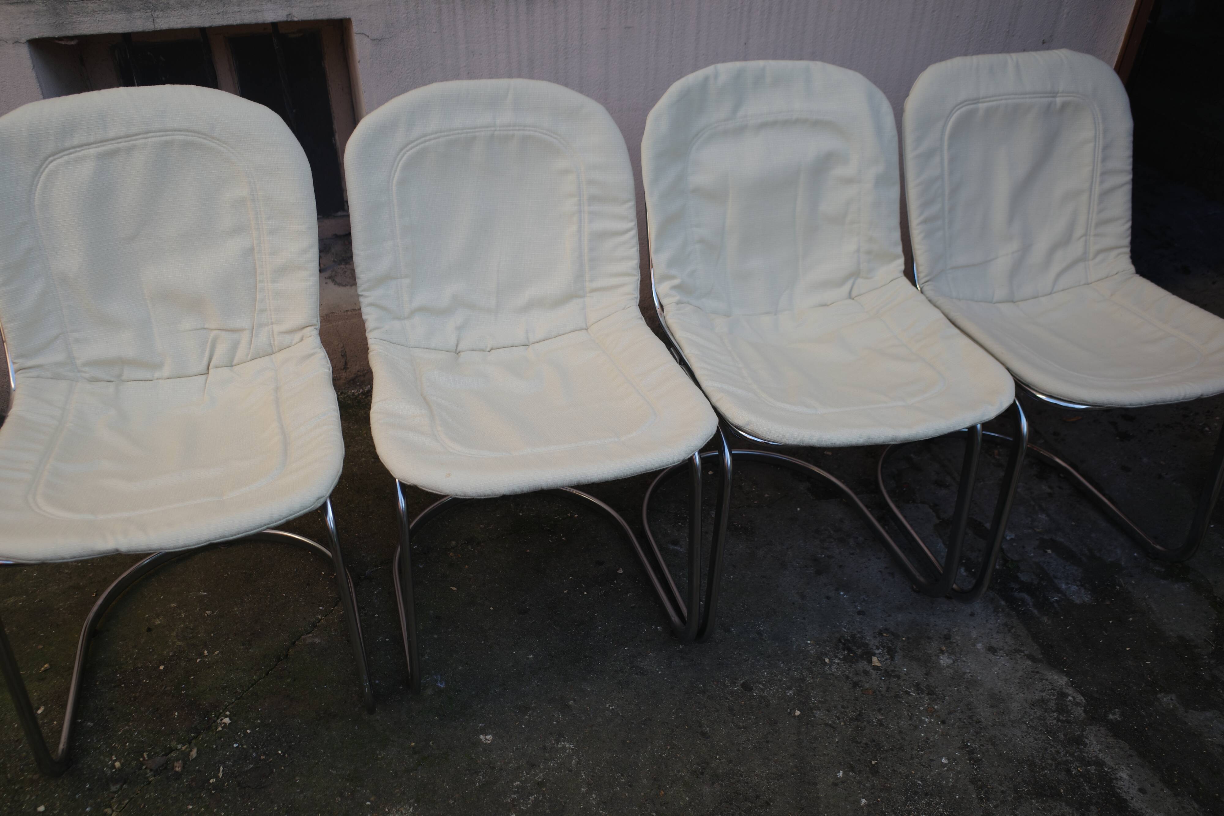 Lot of 4 chairs Gastone Rinaldi