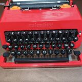 Machine à écrire Olivetti Valentine S