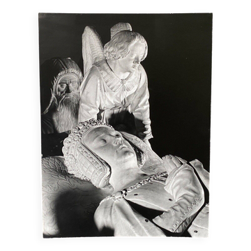 Silver gelatin photograph of Angel and Duchess by Bernard Darot and José Chevreau, 20th century