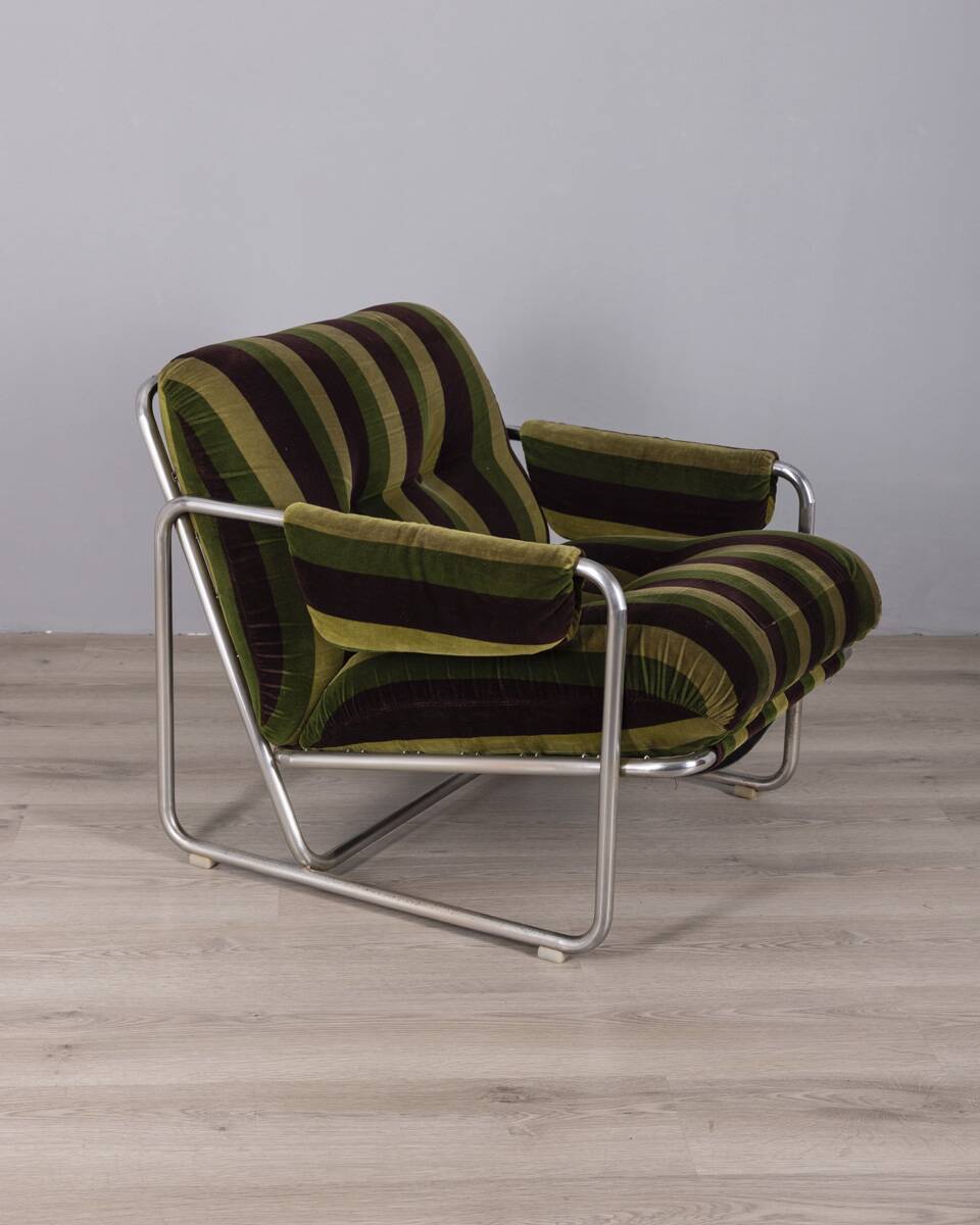 Fauteuil en velours conçu par G. Faleschini pour Mariani, années 1970