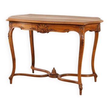 Table d'appoint en noyer de la fin du XIXe siècle dans le style Louis XV, France