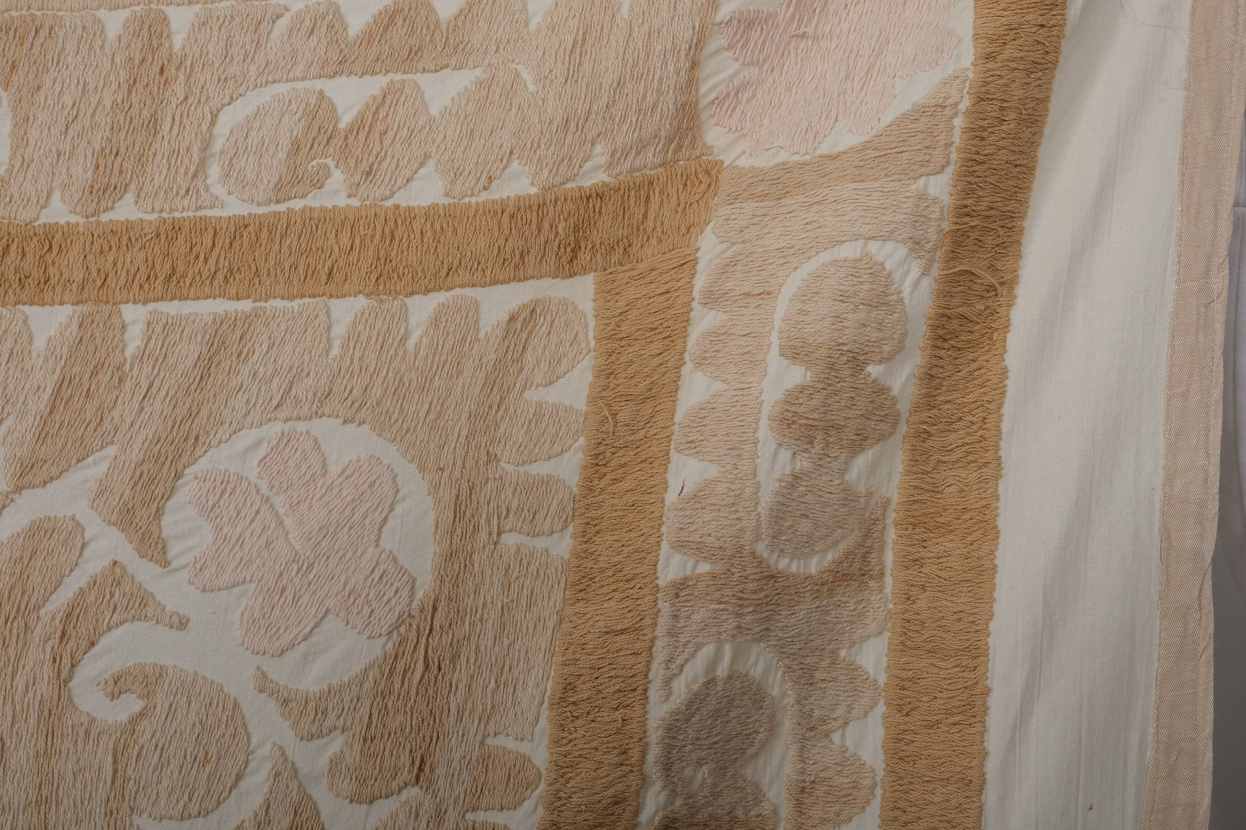 Hand knotted rug, vintage turkish rug 140x144 cm