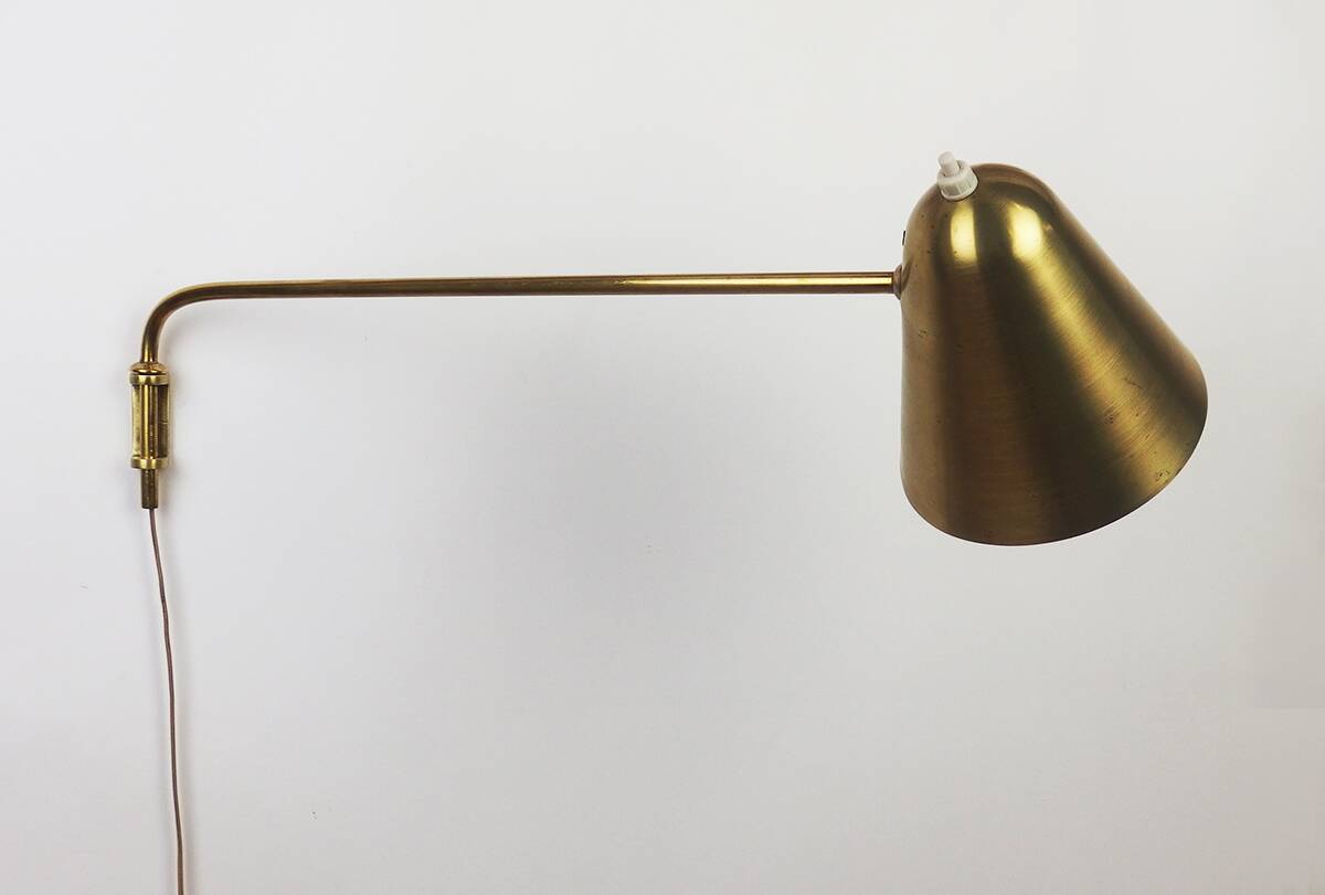 1950 wall lamp by Jacques Biny