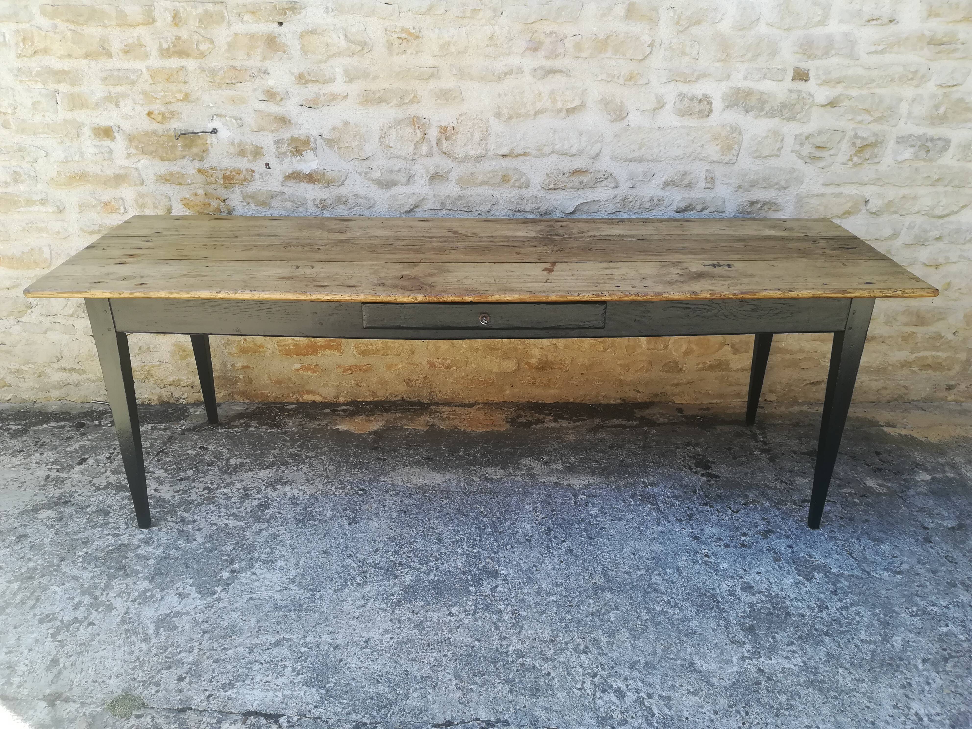 Farm table of 227 cm
