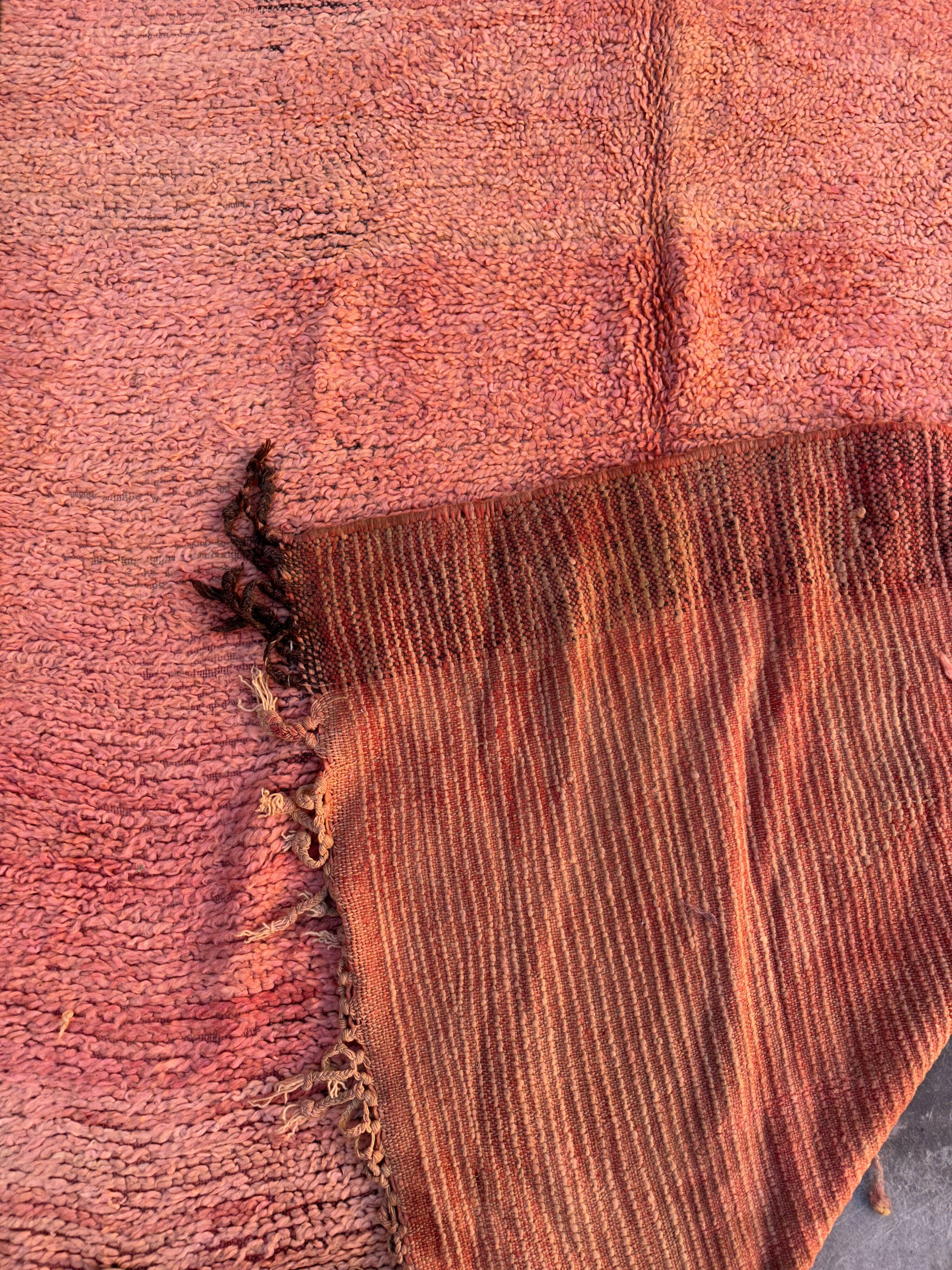 Beni M'Guild Moroccan rug pink - 160 x 467 cm