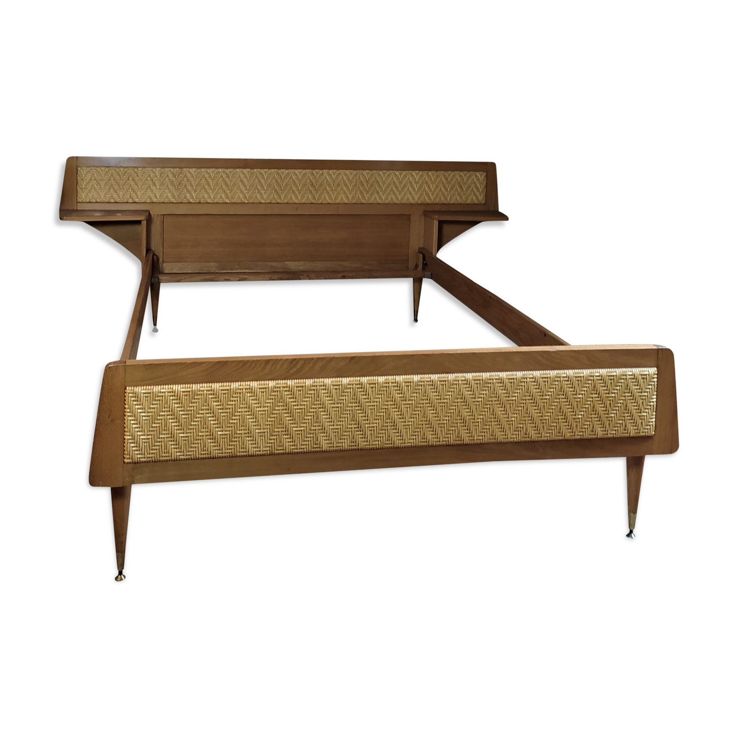 Bed and chair wood and rattan