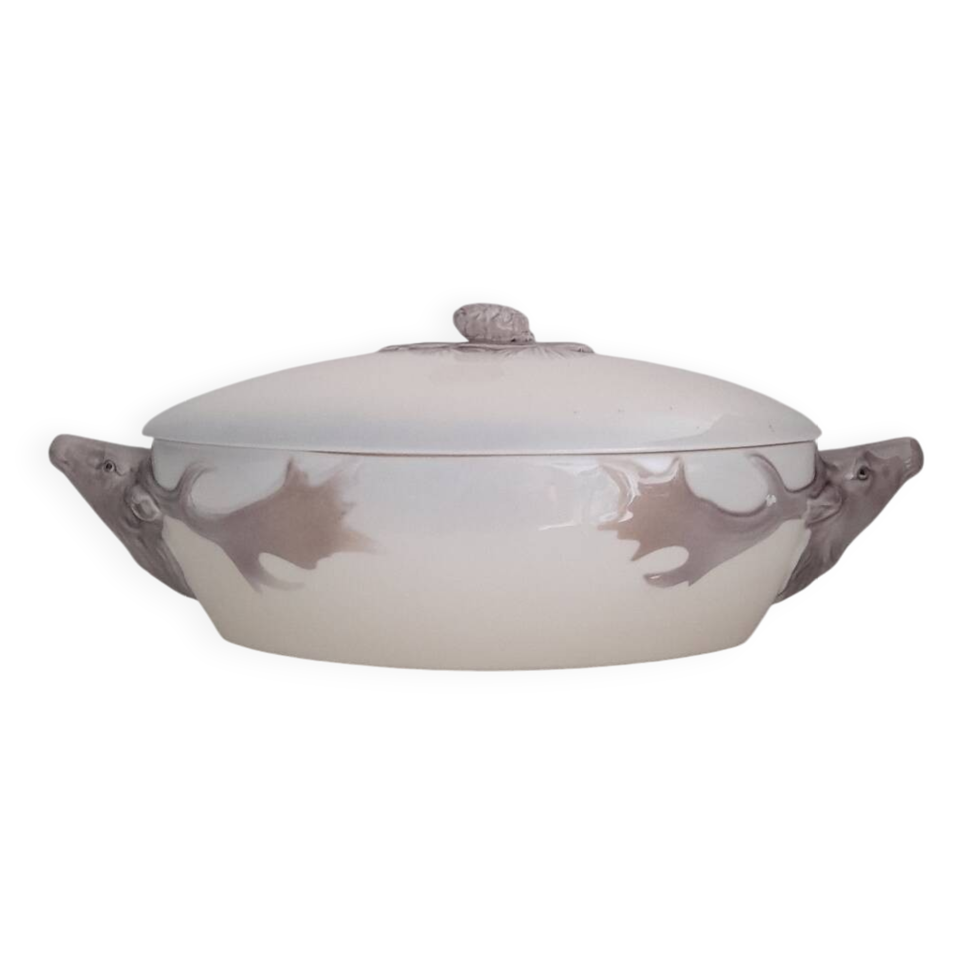 Superb Waechtersbach deer dish game hunting