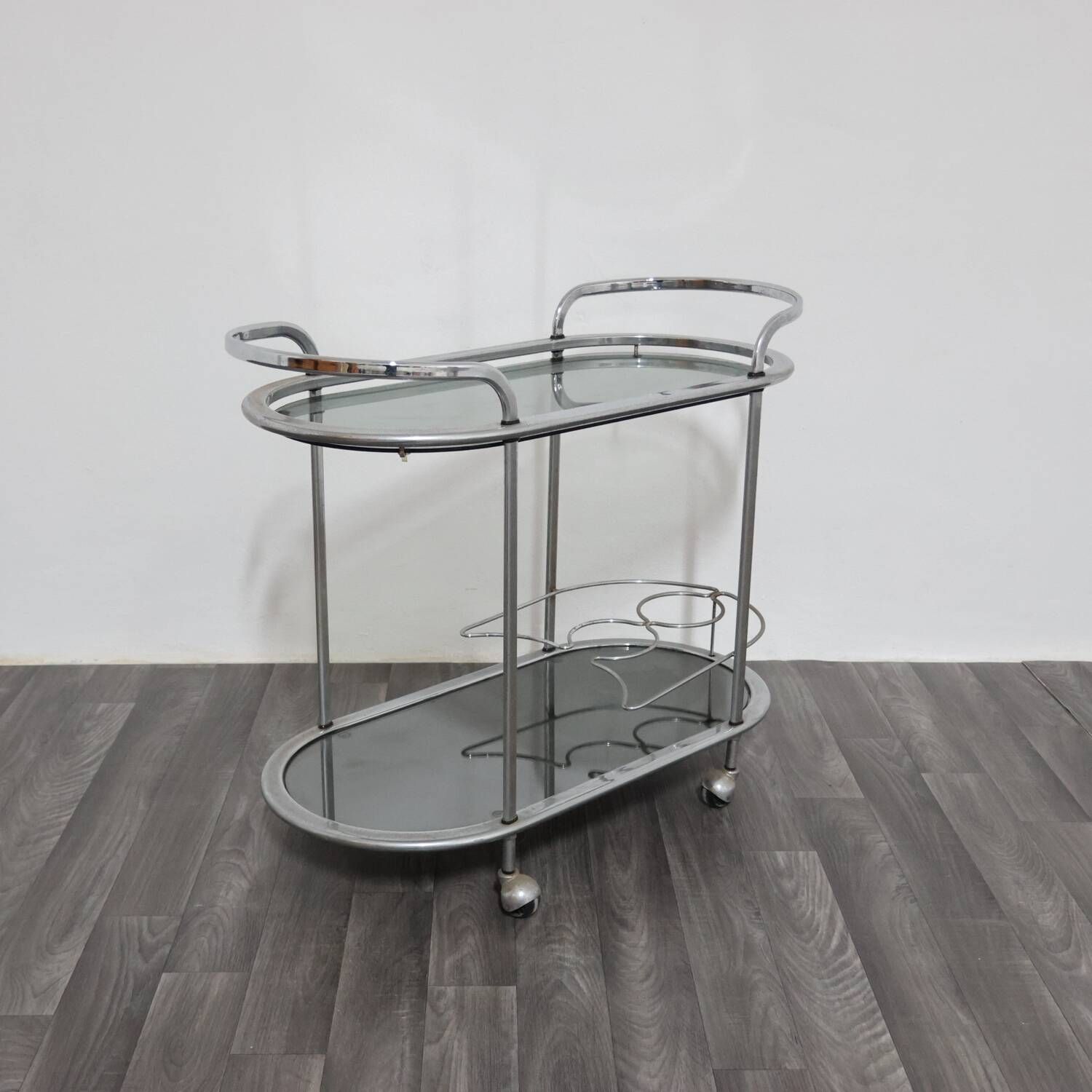 Carrello Portavivande In Acciaio Doppio Ripiano Cristallo Fumè Design