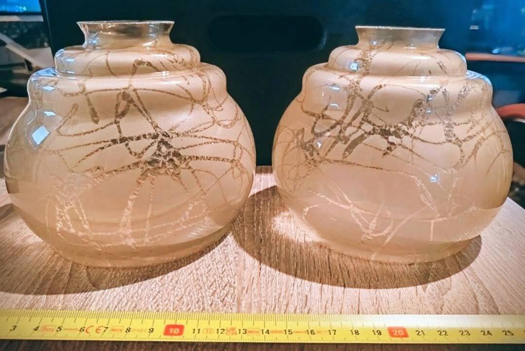 Pair of Art Deco lamp globes (circa 1930) made of blown glass.